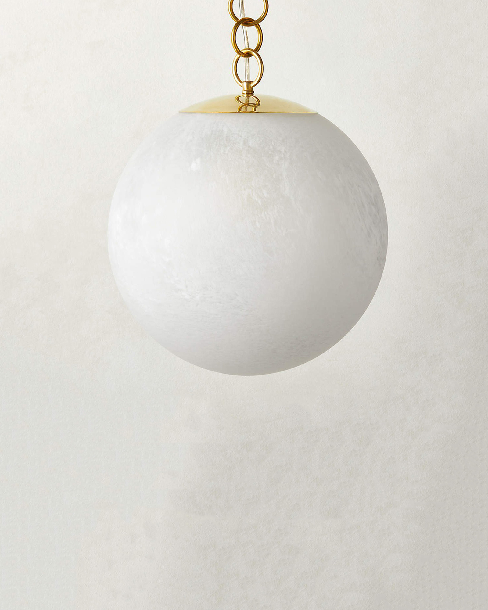 Золотой подвесной светильник Мэйси Louvre Home LHLPN090324SWL