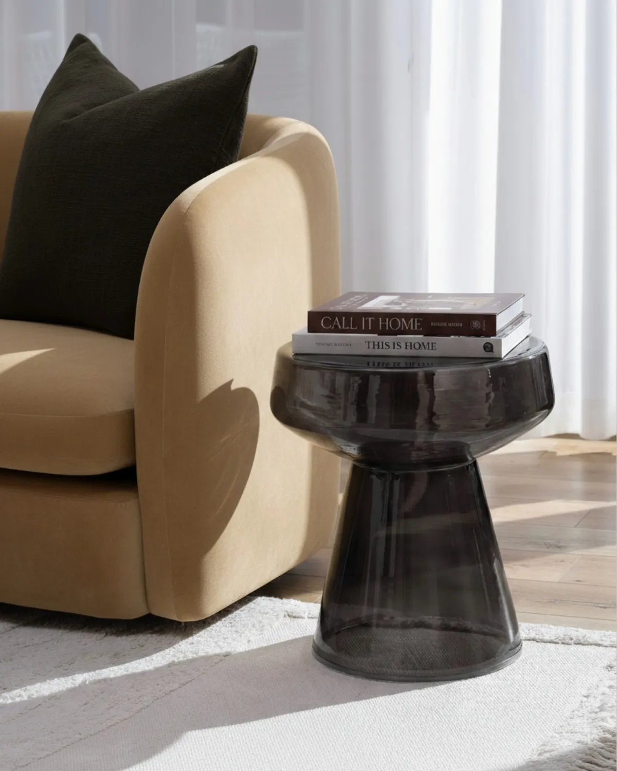 Тёмно-серый приставной столик Флумс Louvre Home P3118XG