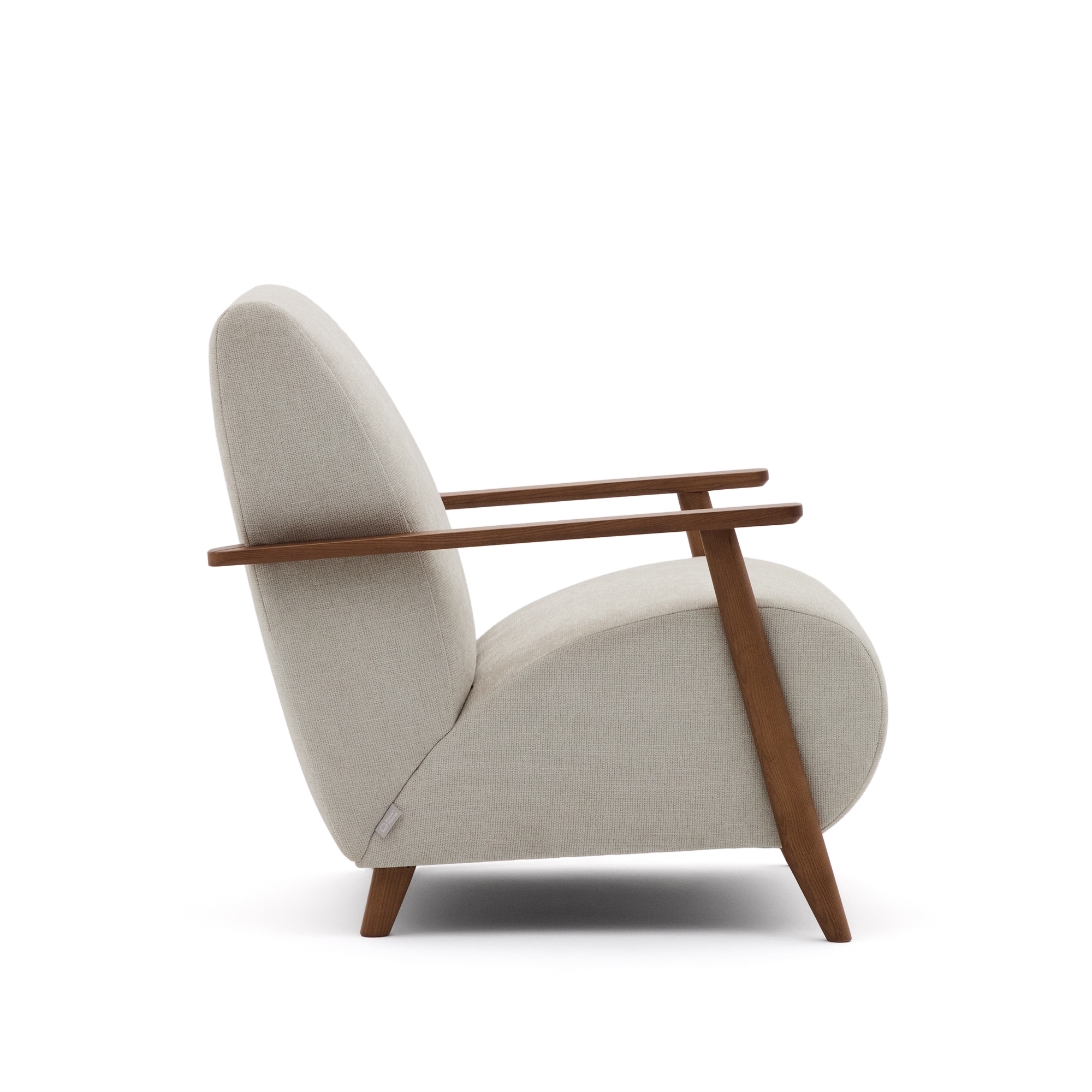 Кресло Meghan из жемчужного шенилла и массива ясеня с отделкой под орех La Forma (ex Julia Grup)