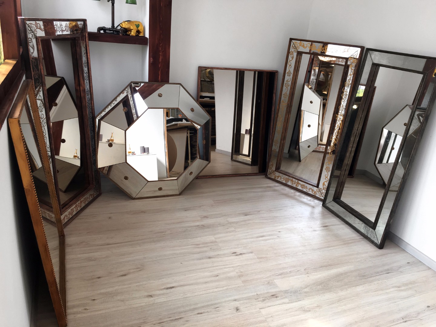 Зеркало BountyHome Olufemi mv139