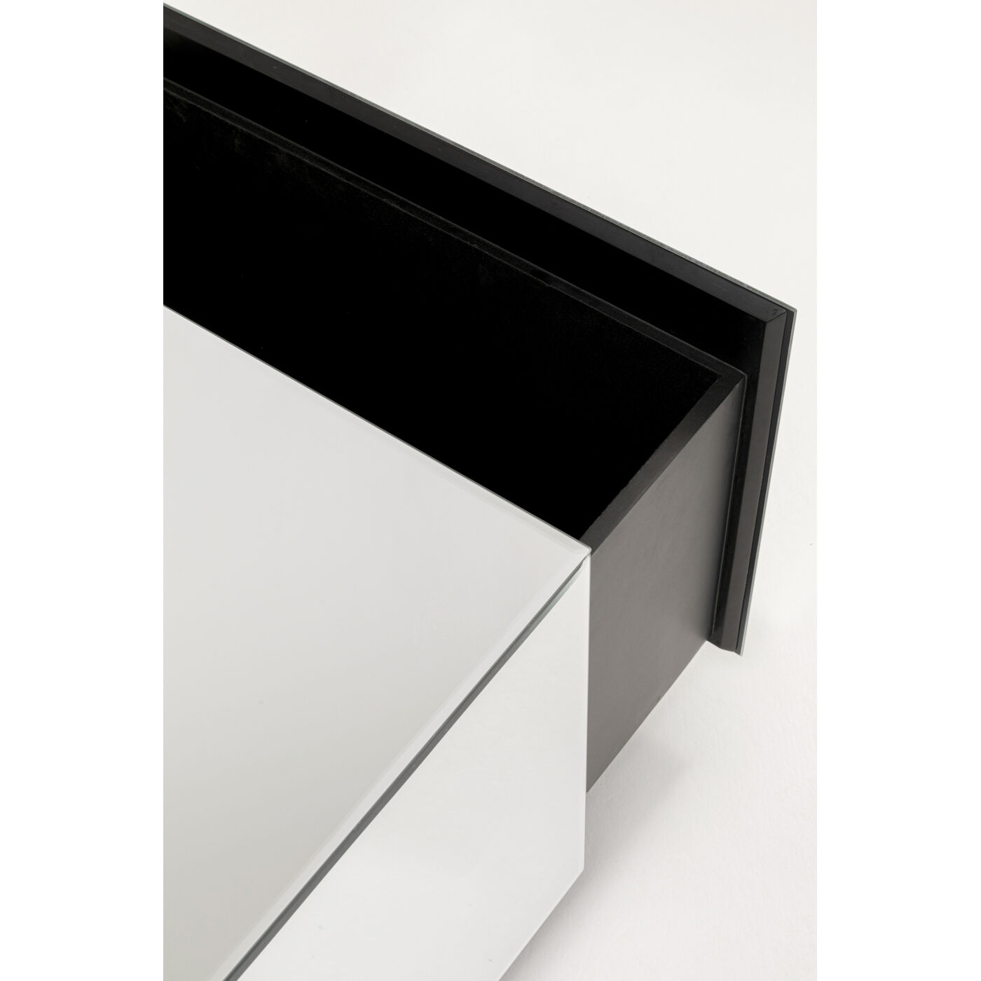 Стол кофейный Luxy Trunk 80x60cm KARE 70671