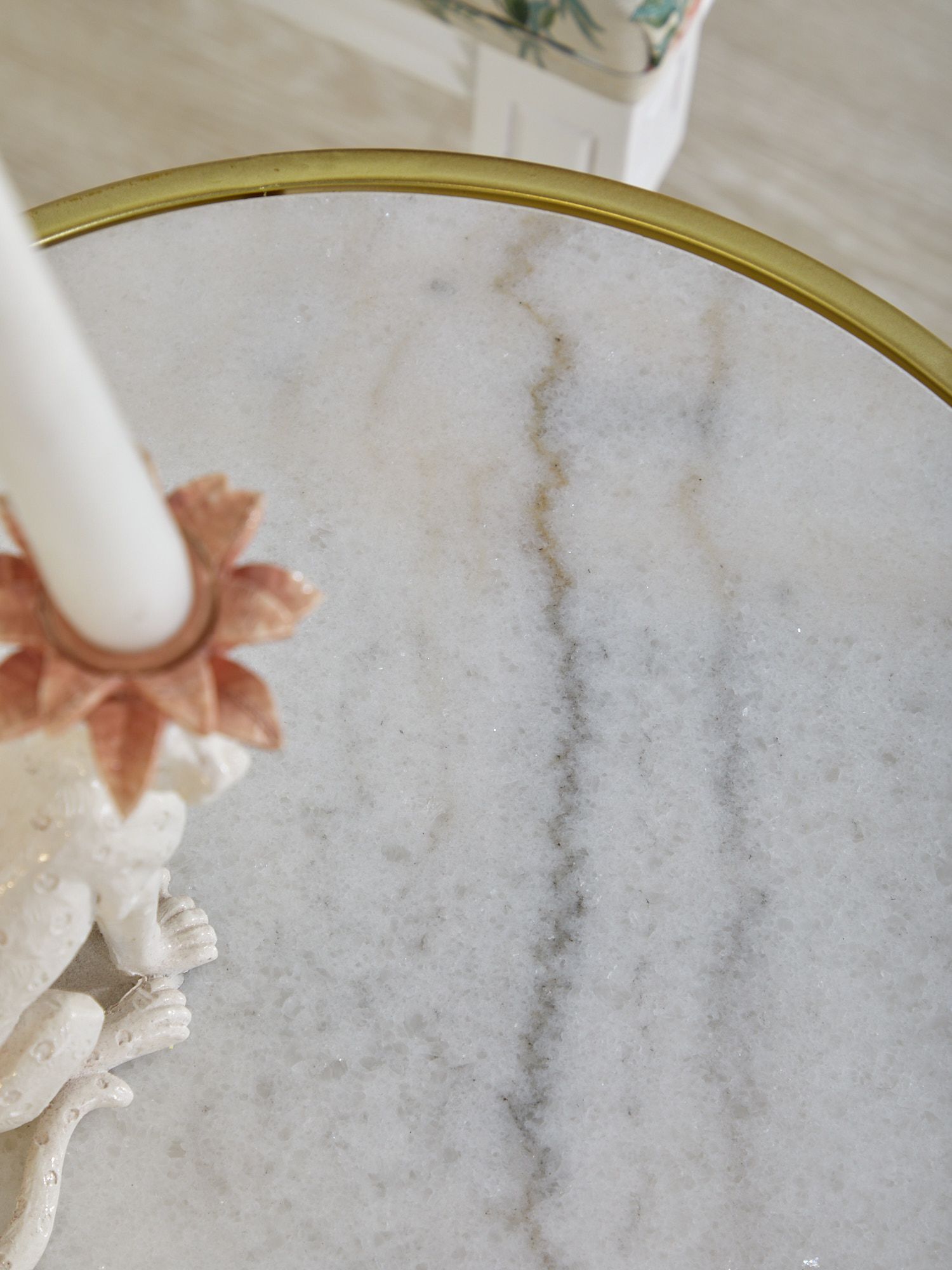 Столик интерьерный с белым мрамором Glasar 54-001