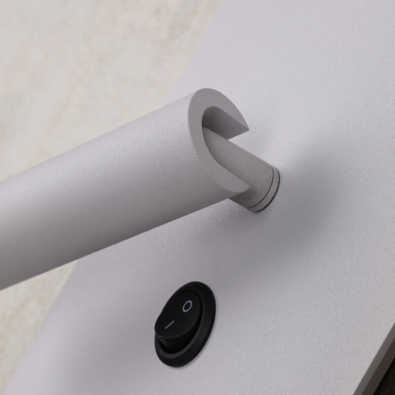 Спот Favourite 2413-2W