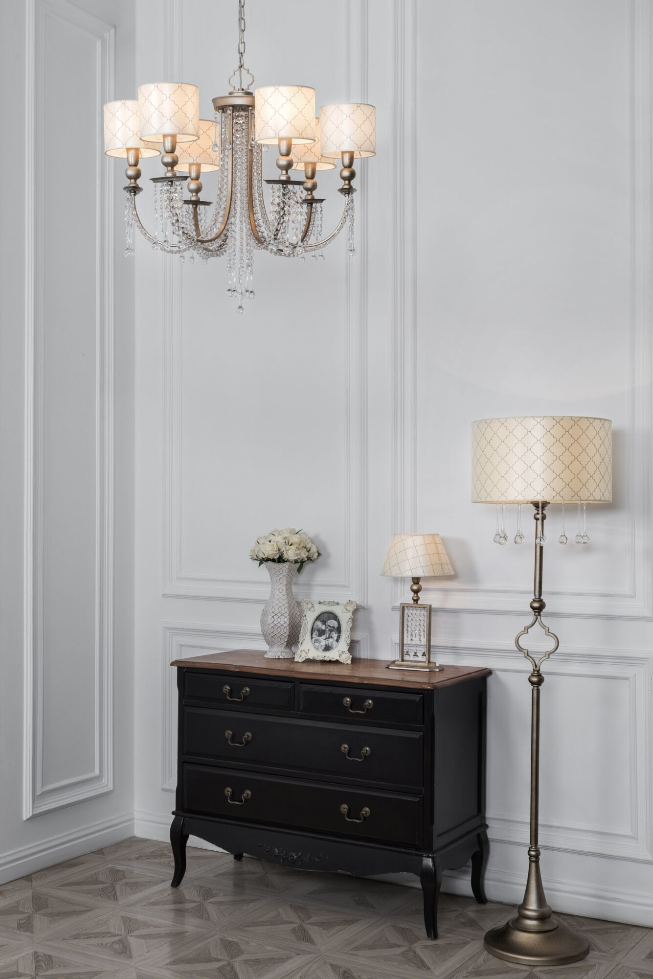 Люстра Maytoni H018-PL-08-NG