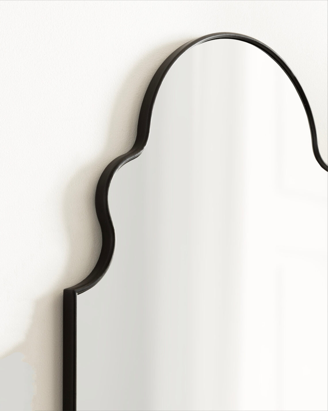 Зеркало в чёрной раме Шифа Louvre Home LHDWM081123SH