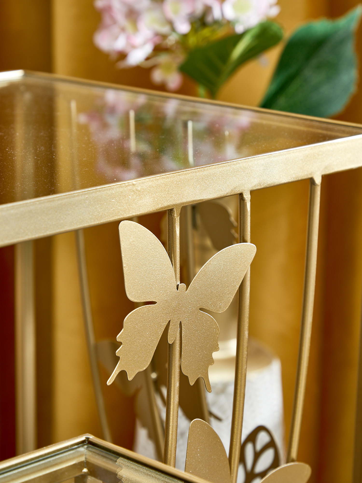 Столик со стеклянной столешницей и бабочками Glasar 57-251/1