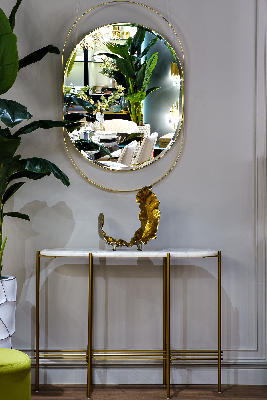 Зеркало в металлической раме (золото) Garda Decor KFG097