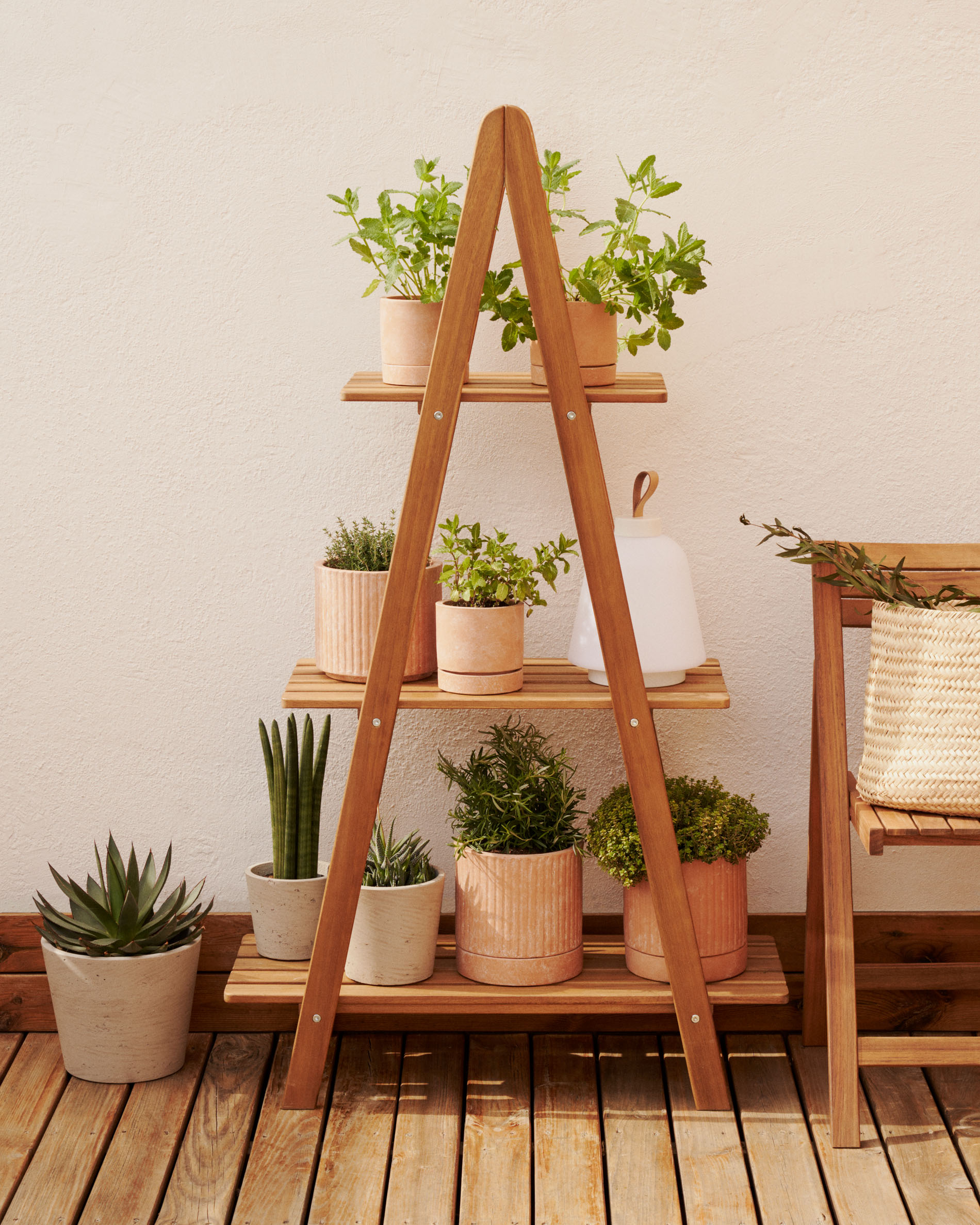 Victora Уличный стеллаж из массива акации 80 x 140 см La Forma (ex Julia Grup)
