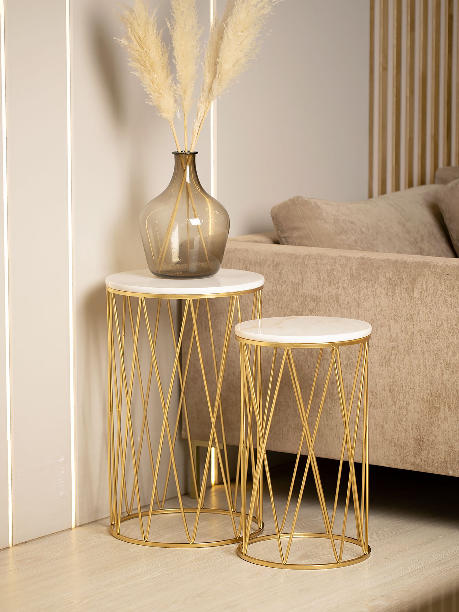 Столики интерьерные с белым мрамором, набор Glasar 54-153/152