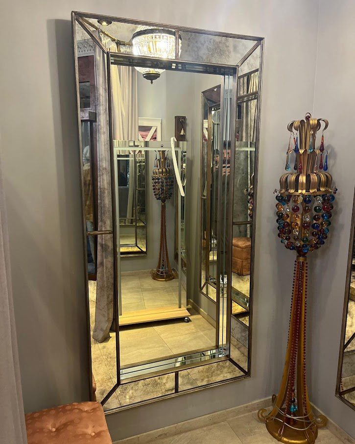 Зеркало - BountyHome Saint-Denis mv112