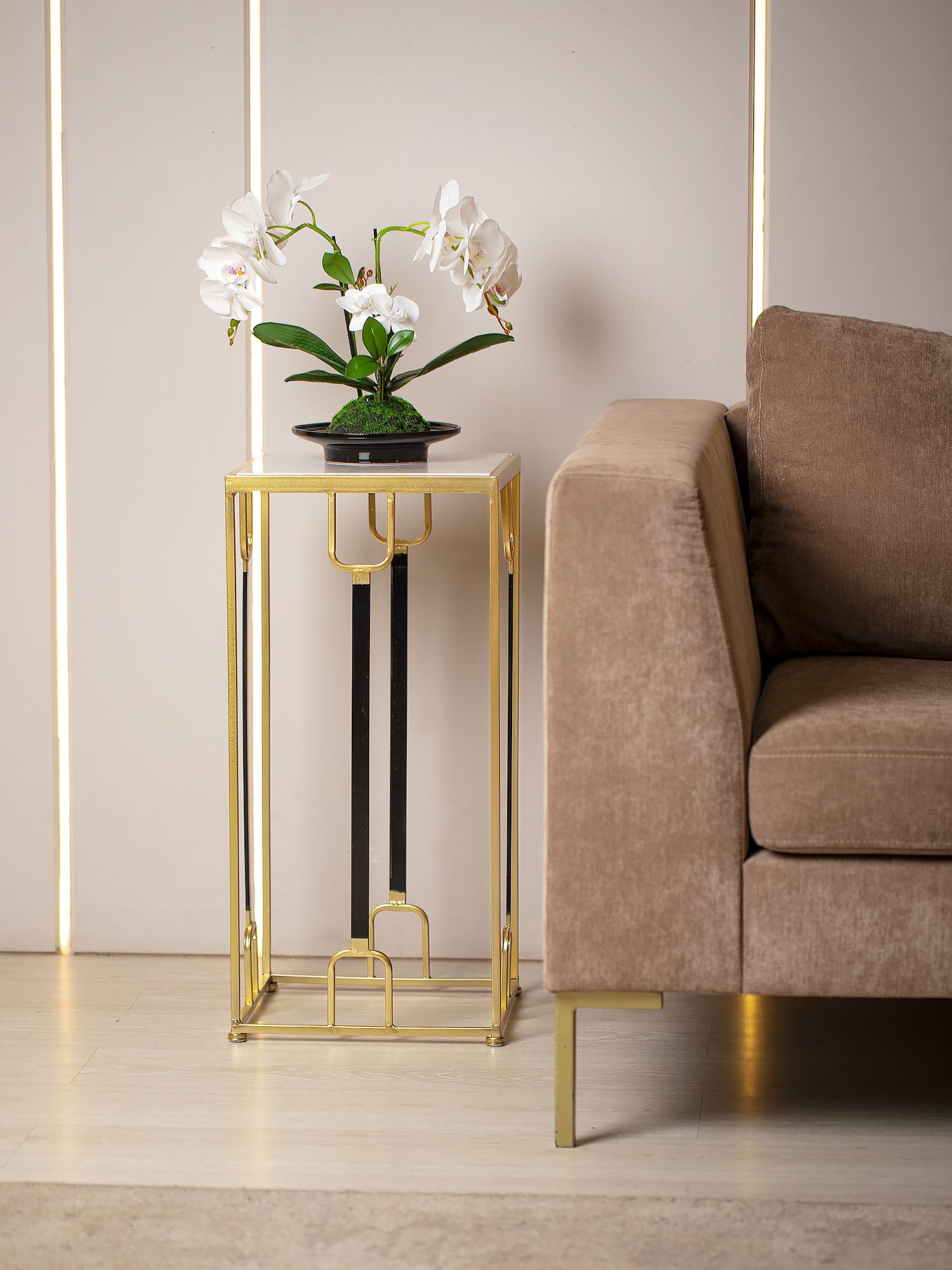 Столик интерьерный с белым мрамором Glasar 54-132