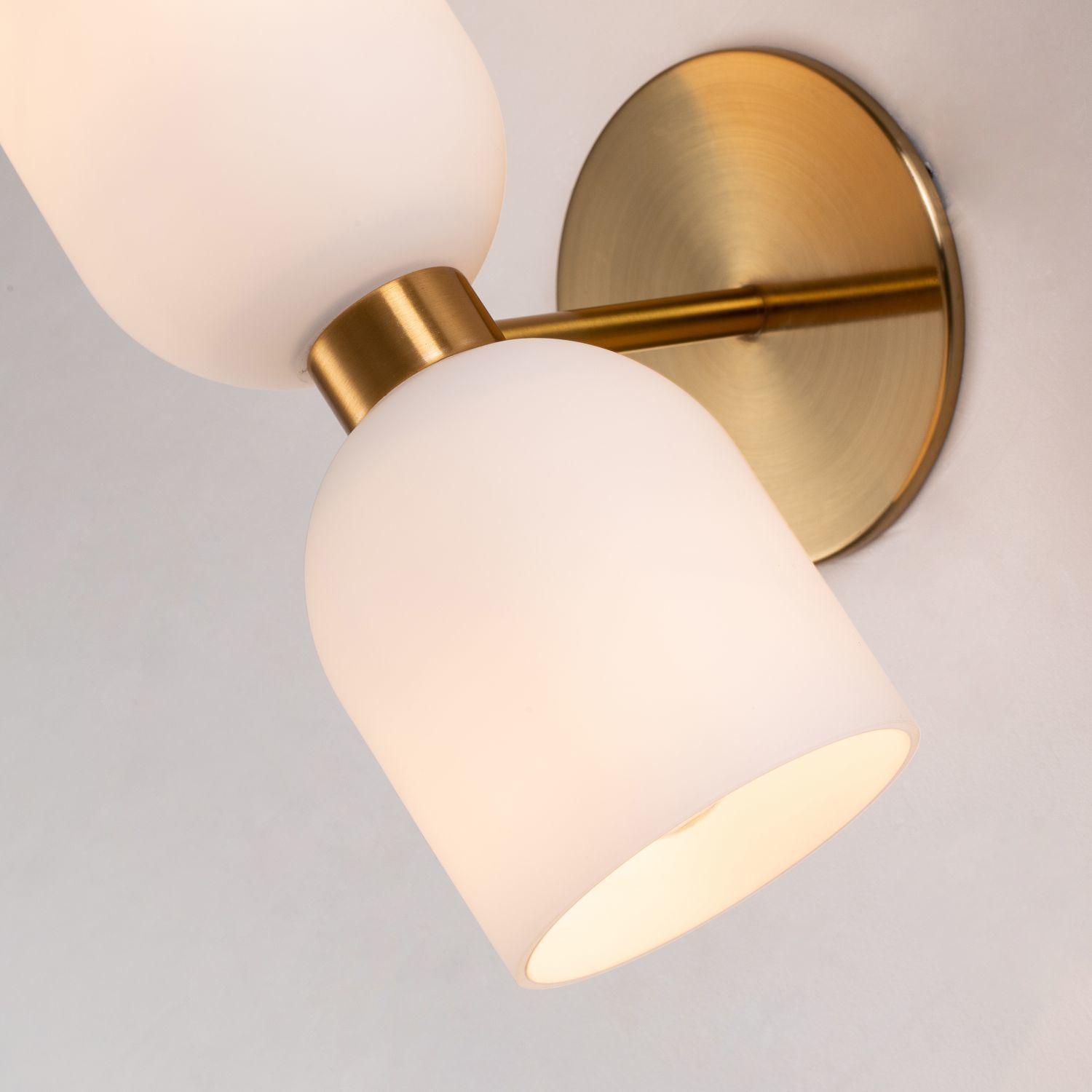 Настенный светильник Favourite 2876-1W