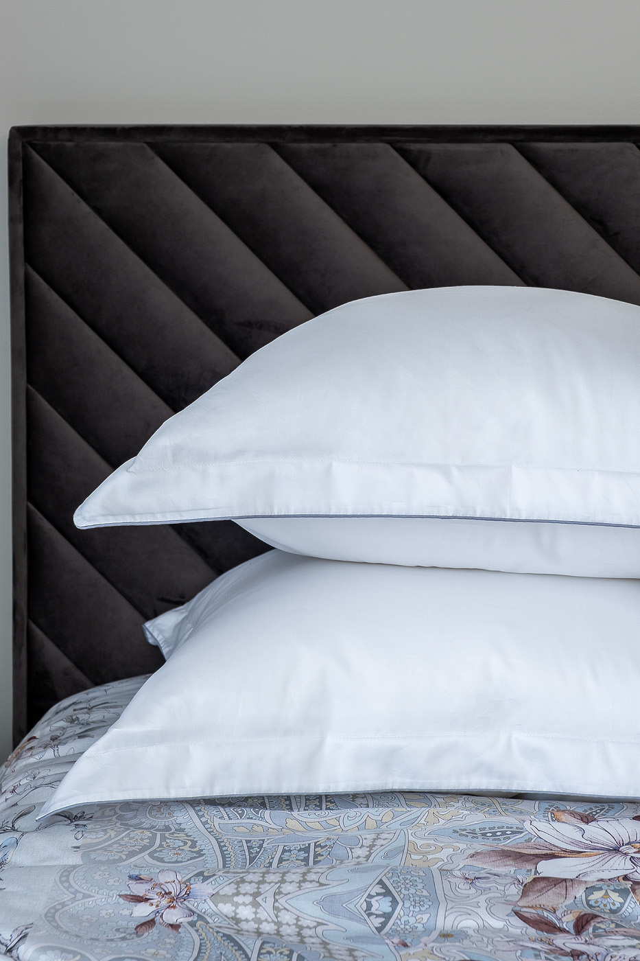 Комплект из 2х наволочек сатиновых 70х70см белый Garda Decor 107TD-D25G2-NAV BEL