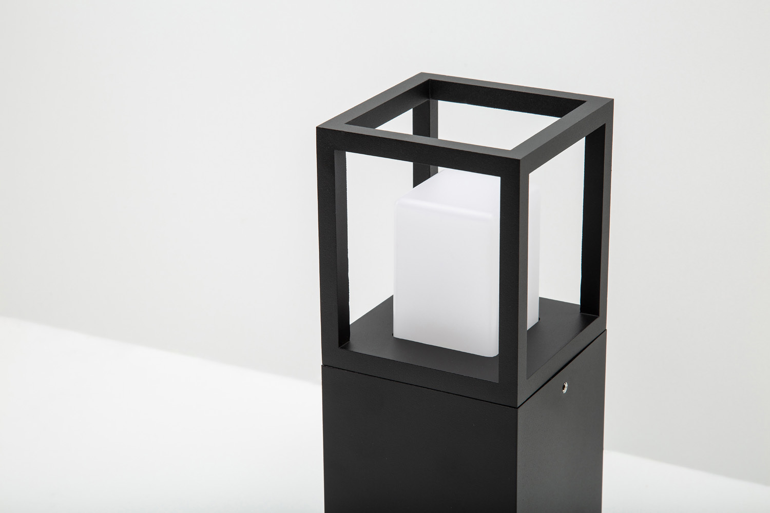 Светильник ландшафтный DesignLed PO-0231-250A-BL-WW