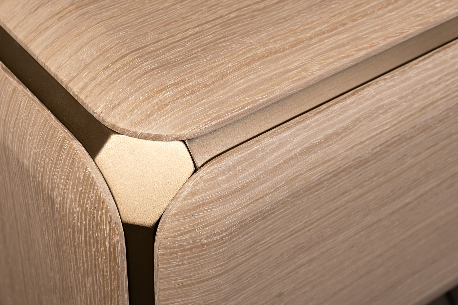 Тумба под телевизор с ящиками Garda Decor 58DB-23172