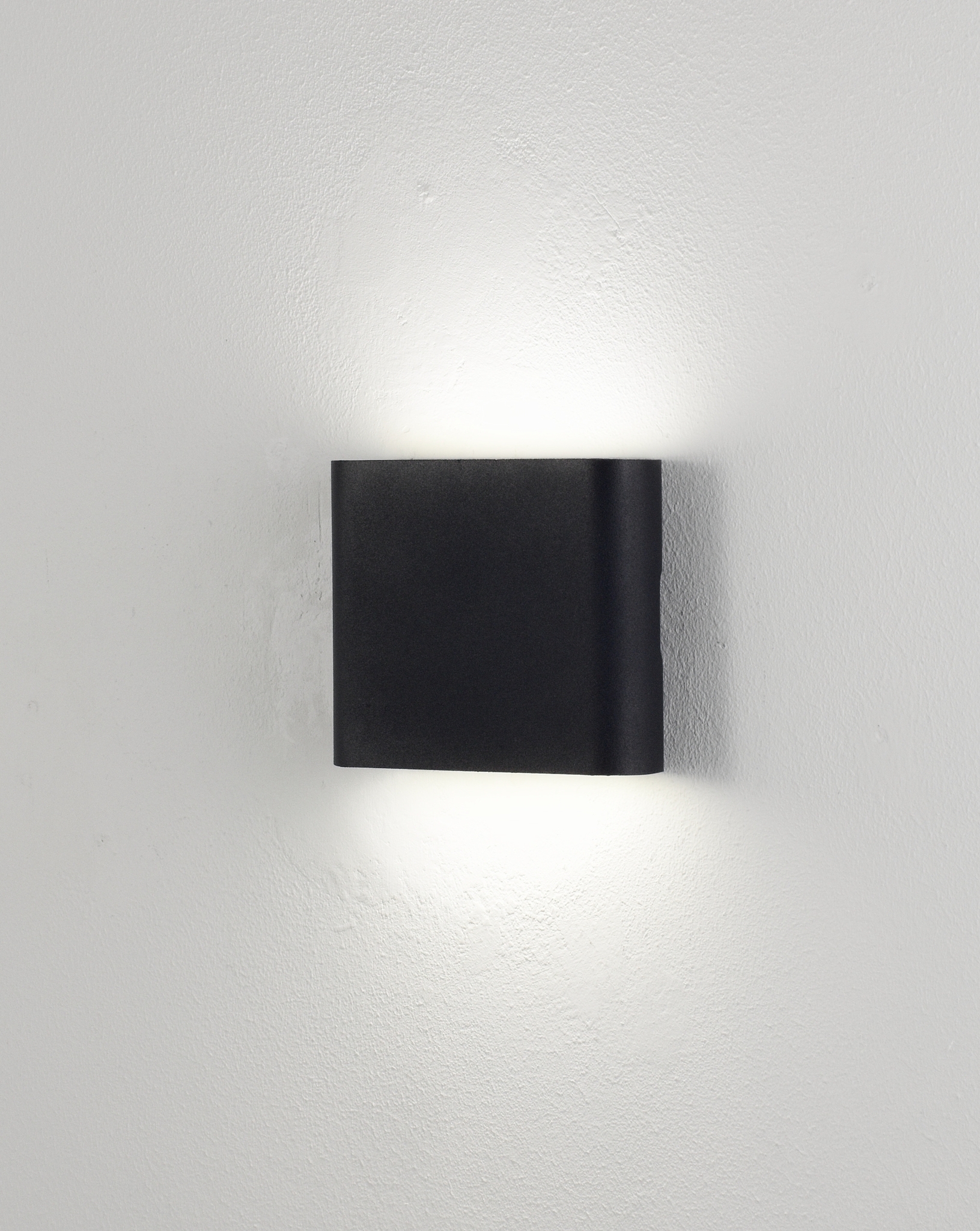Светодиодный настенный светильник Moderli V1851-WL Piene LED*4W