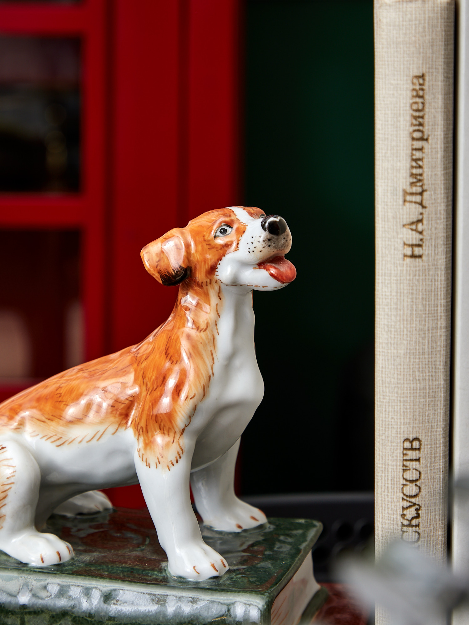 Держатель для книг Собачка отрит вправо Glasar F1017A/HFX1843