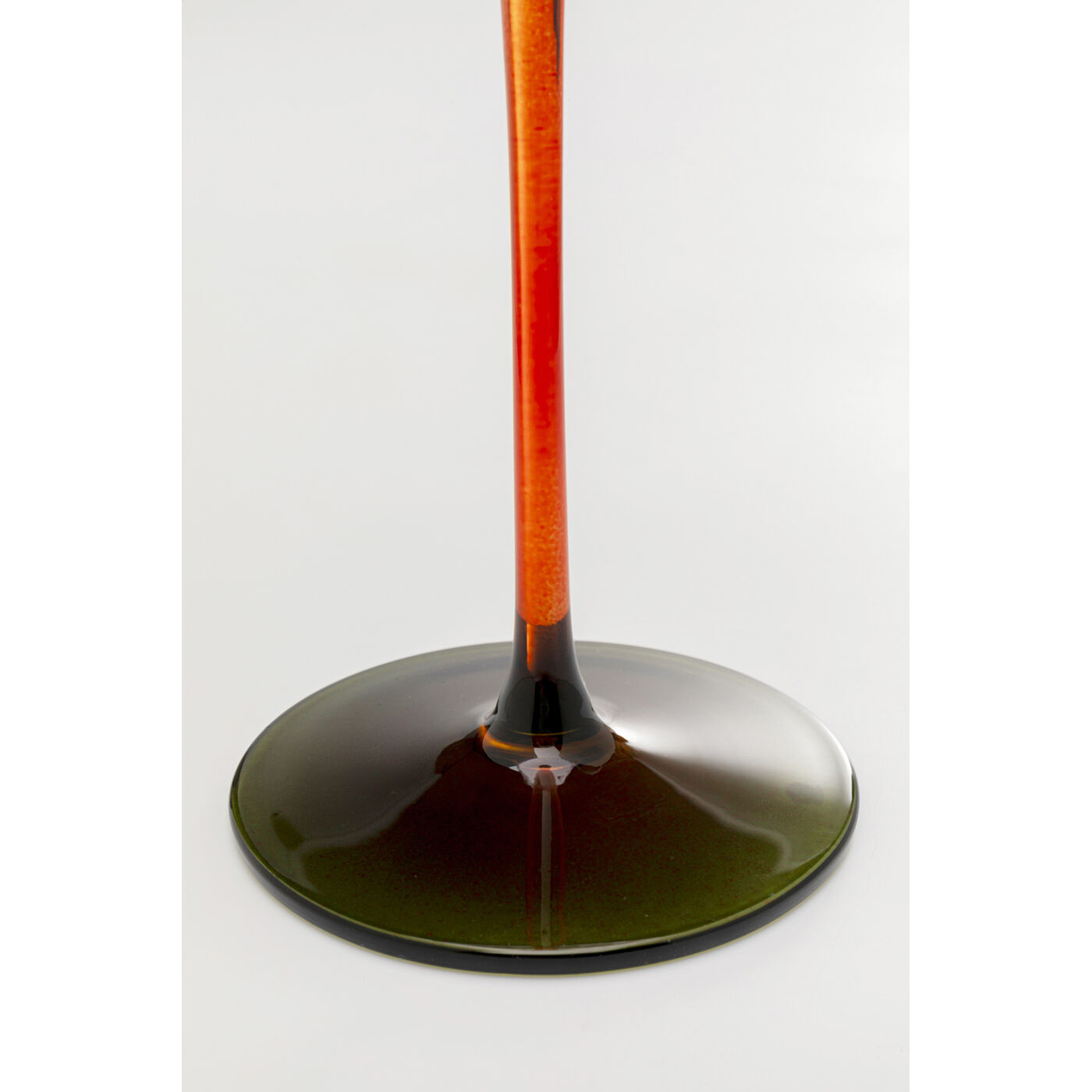 Бокал для шампанского Twist 18cm assorted KARE 58119