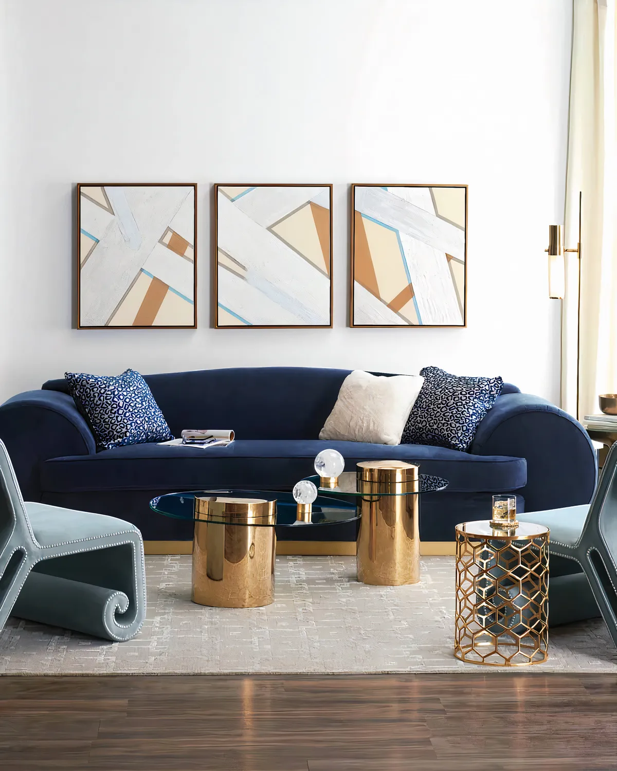 Золотой приставной столик Мартиника Louvre Home FST130924RJ