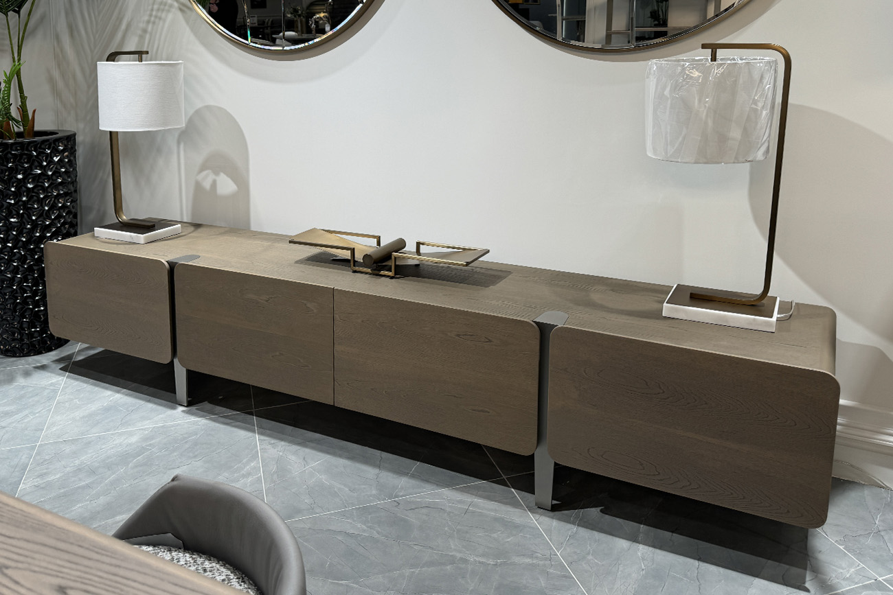 Тумба под телевизор Smooth шпон ясеня Garda Decor 58DB-22286