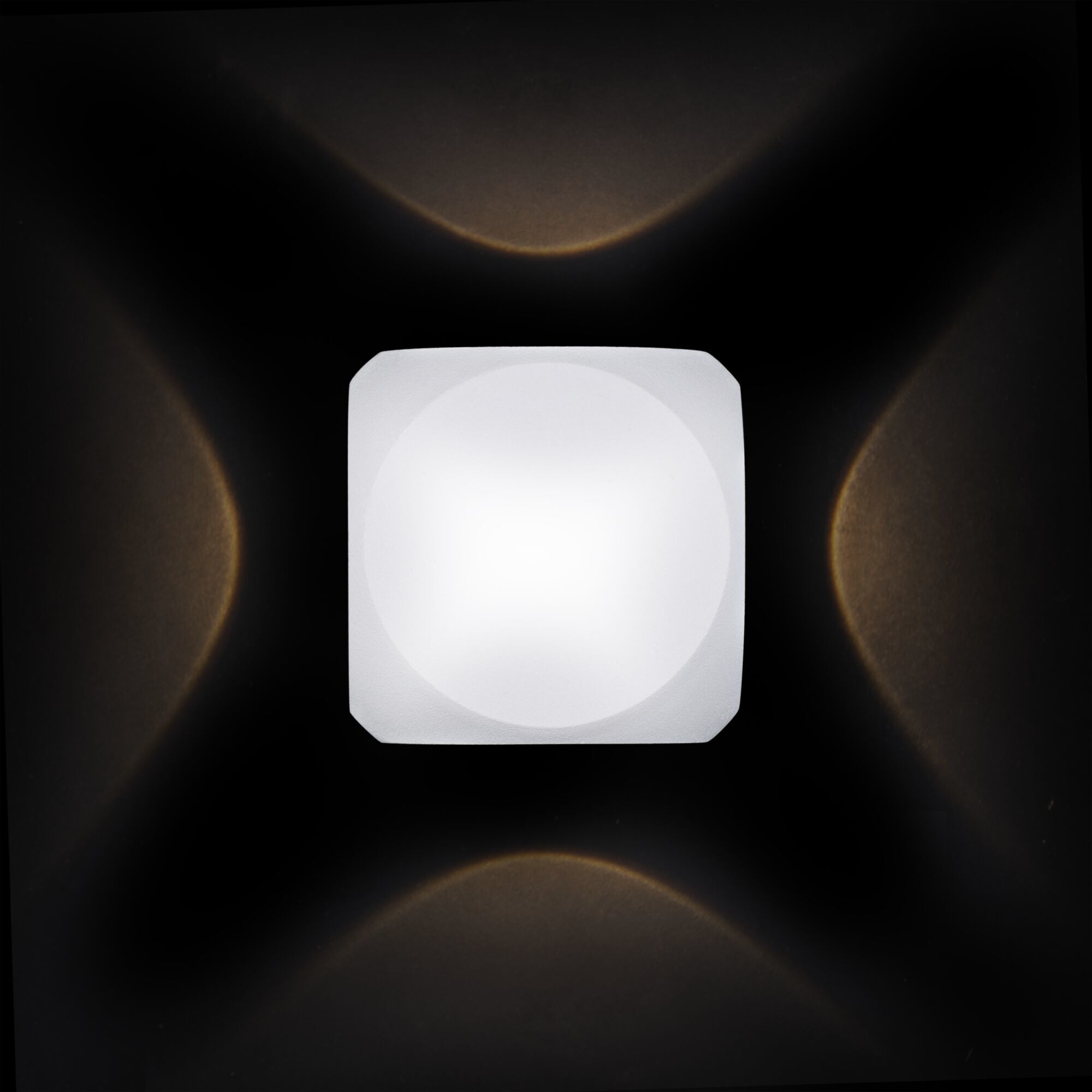 Бра Maytoni O014WL-L4W