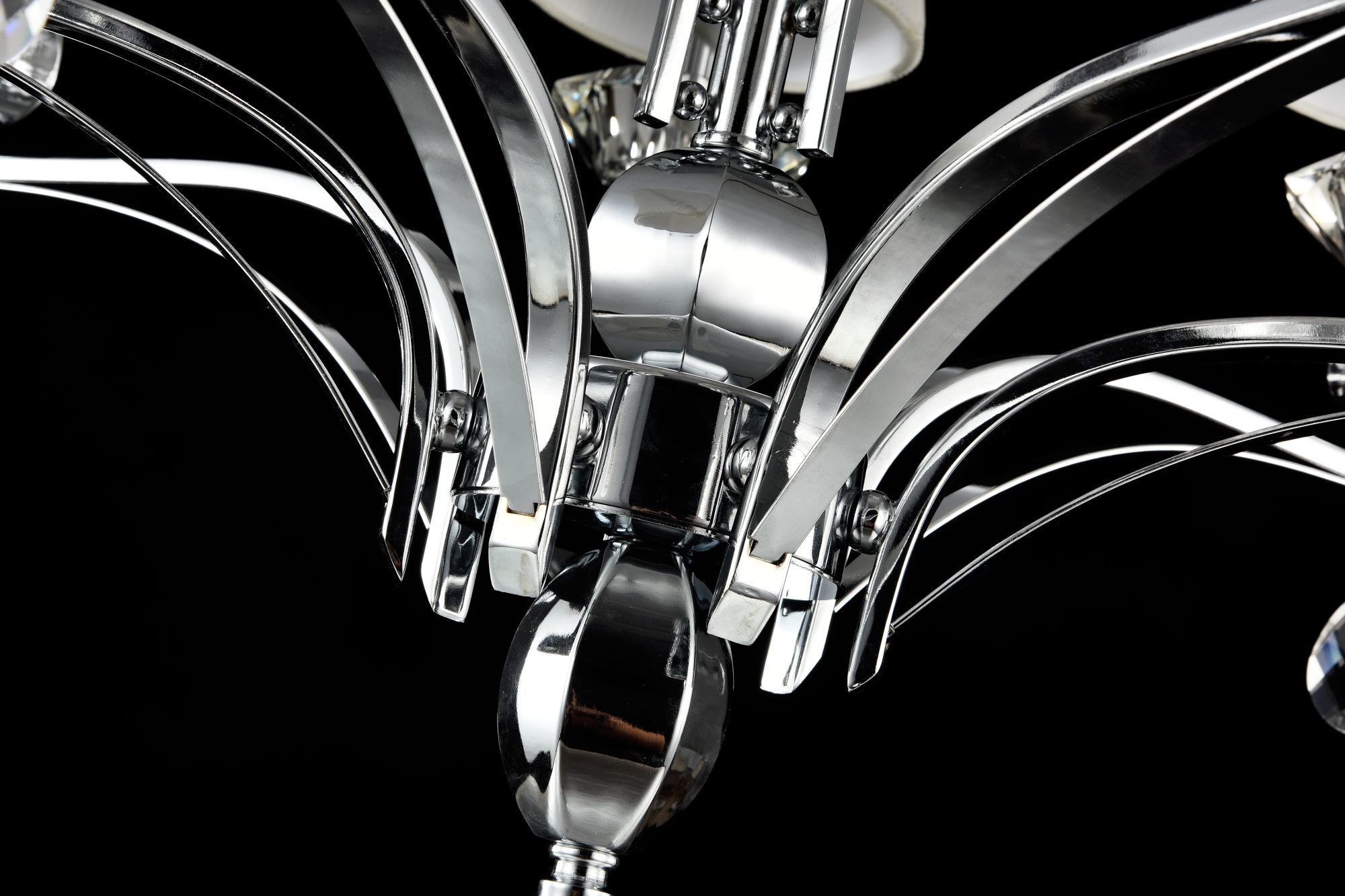 Люстра Maytoni MOD560-07-N