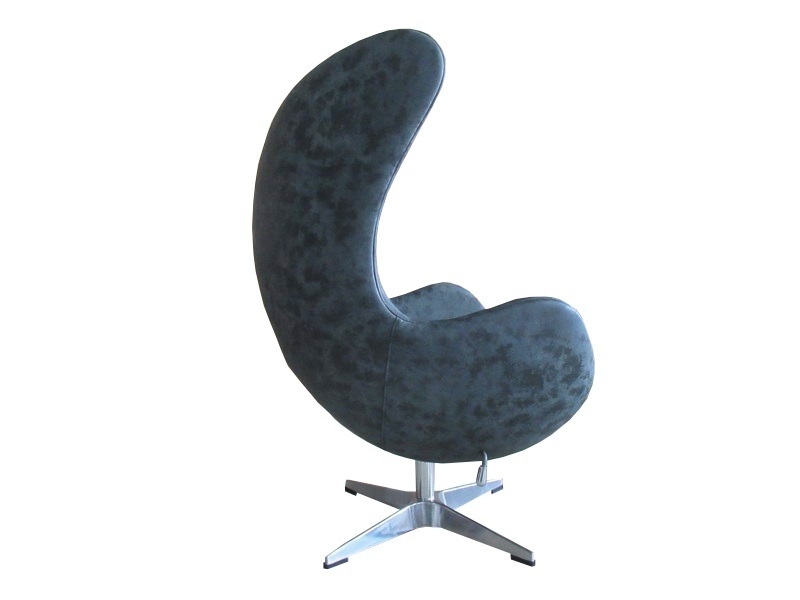 Кресло EGG CHAIR черный матовый с эффектом состаренная кожа Bradex Home FR 0255