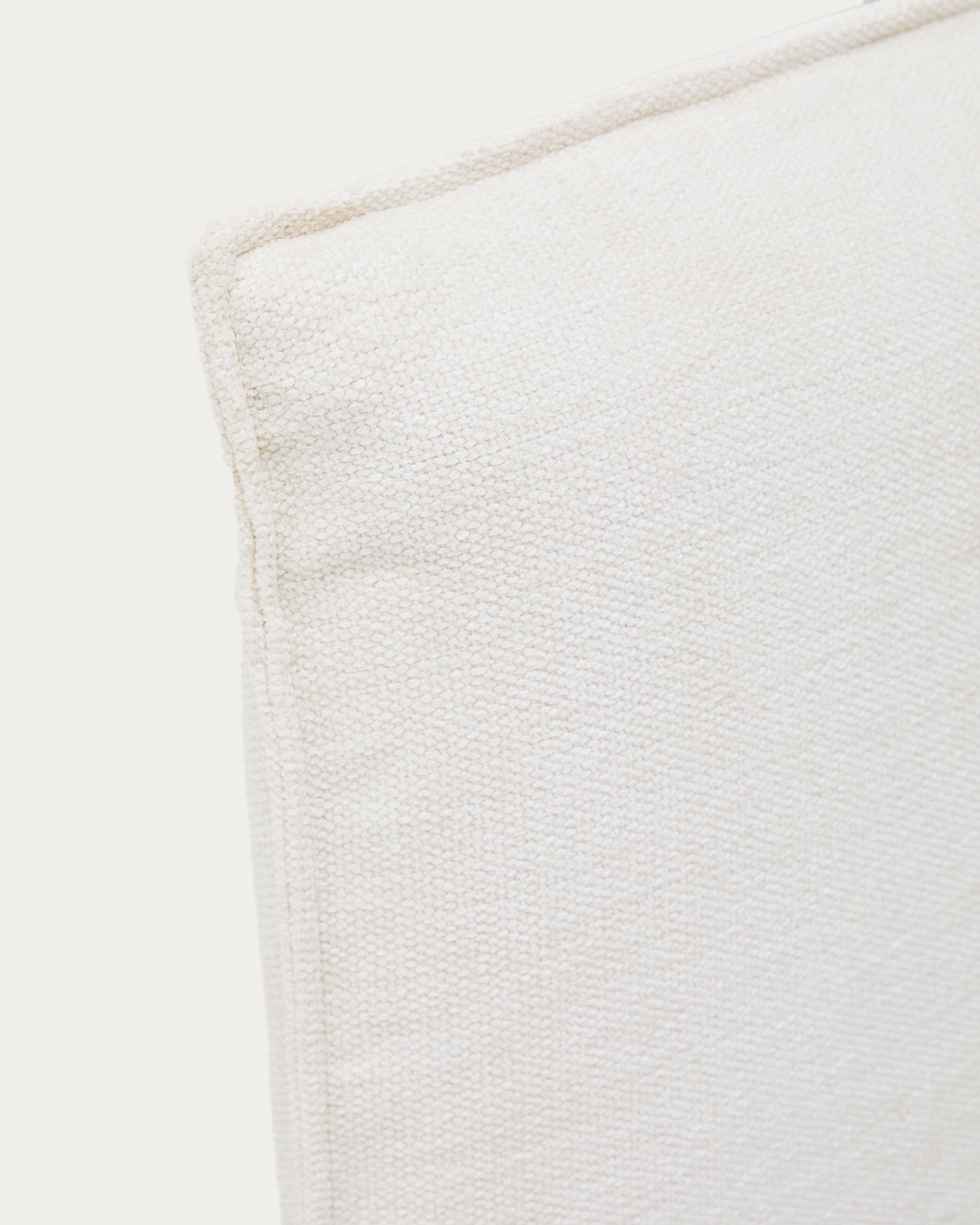 Изголовье кровати Jaira из белого шенилла со съемным чехлом для кроватей шириной до 180 см La Forma 447735