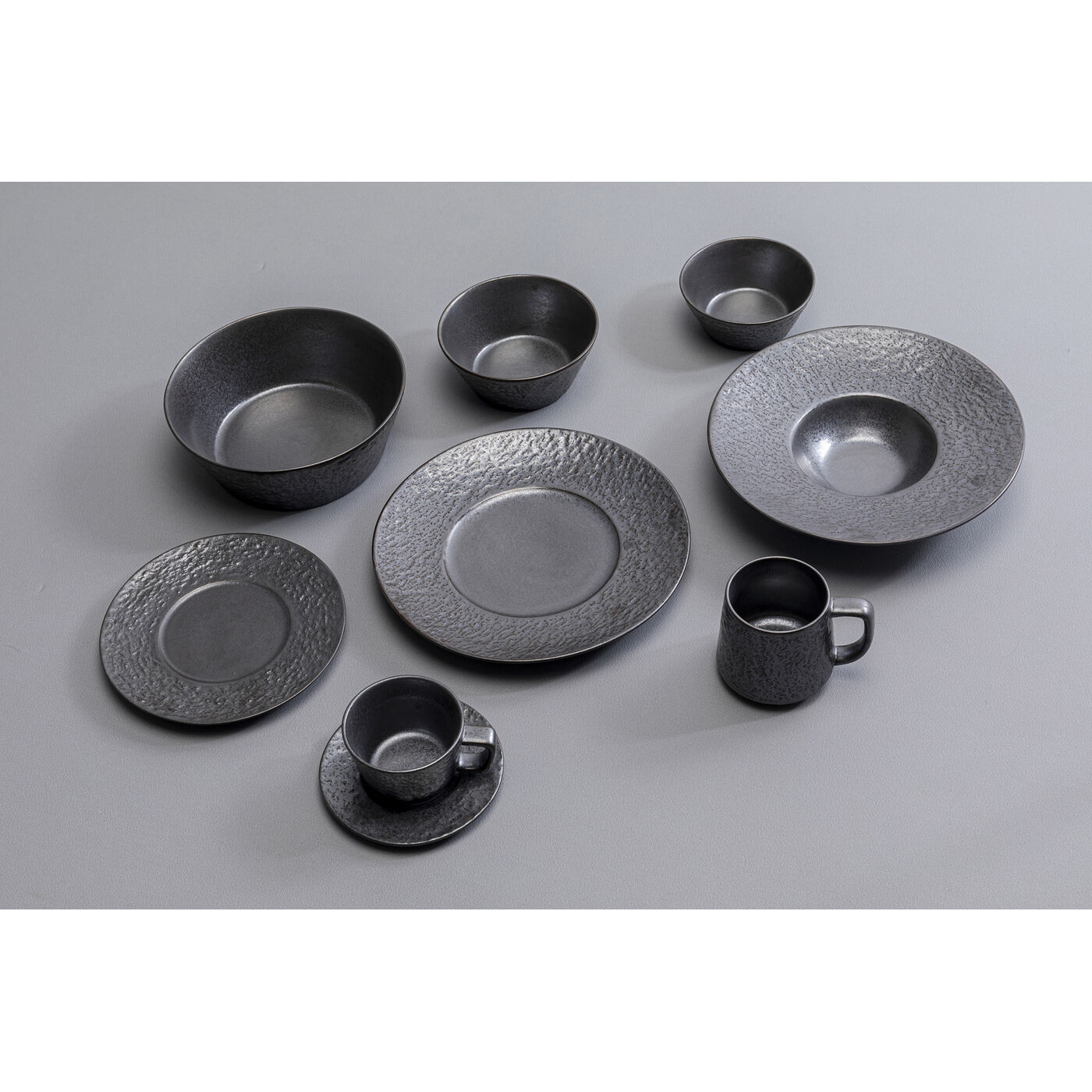 Кружка Cosmos Black KARE 56143