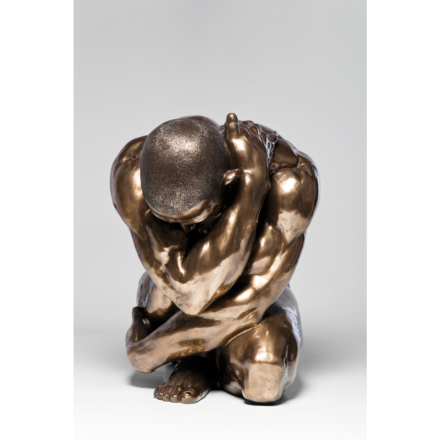 Фигура декоративная Nude Man Hug 34731 KARE