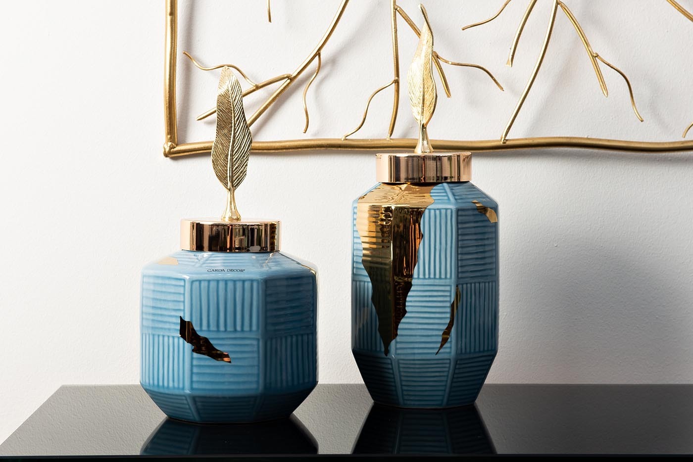 Ваза керамическая синяя (золотой декор) Garda Decor 55RD4042М