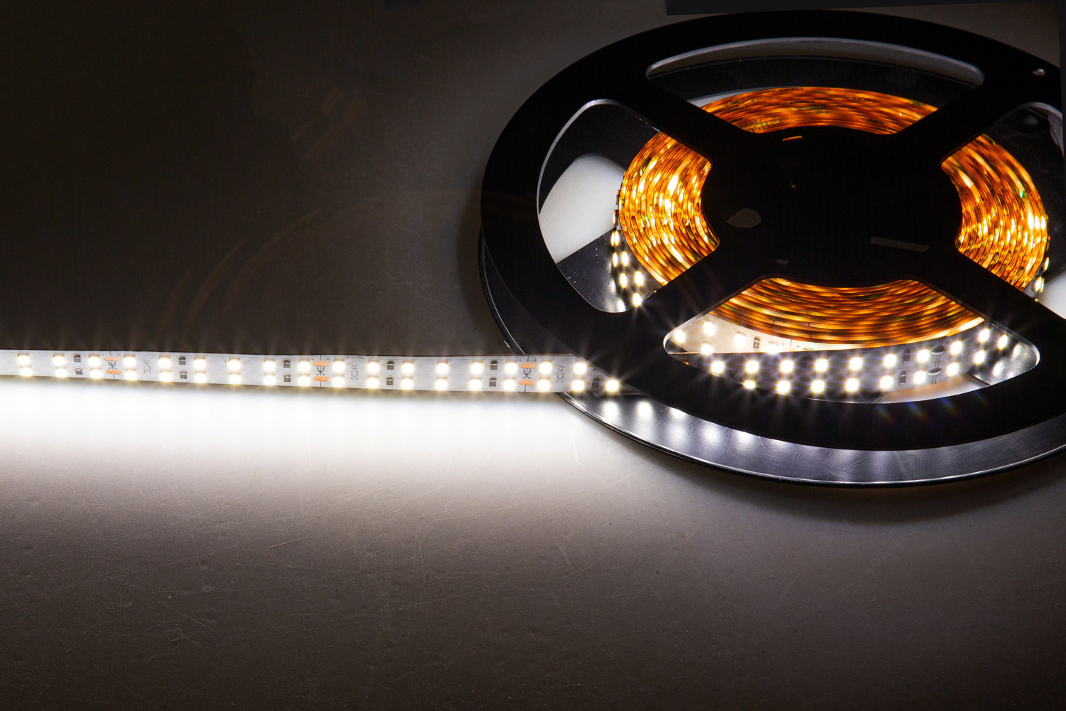 Светодиодная лента Donolux DN18286WWRA95