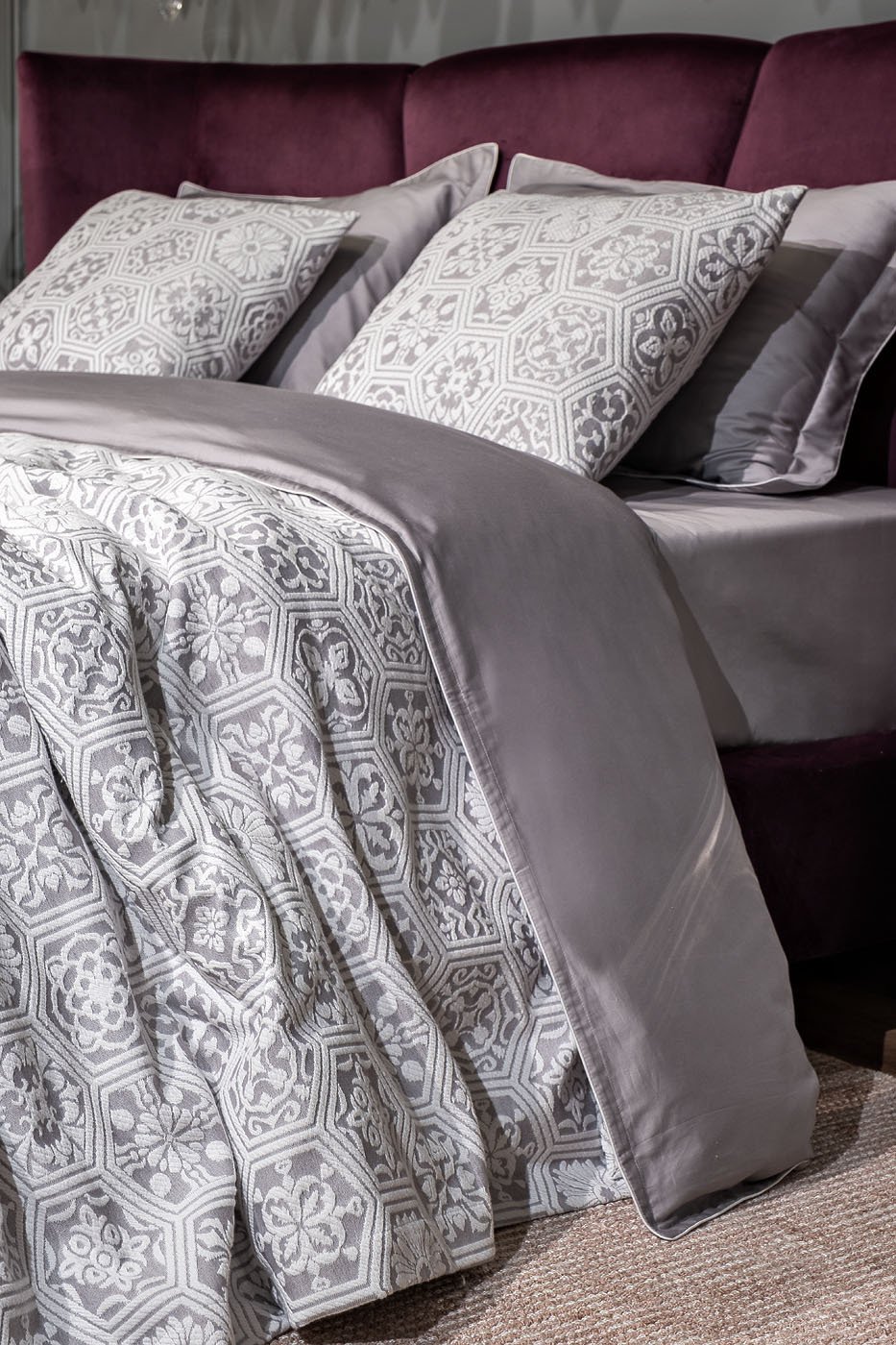 Наволочка декоративная "Ажур" 50х50см серая Garda Decor 16AMR-MTS5050-NAV SER