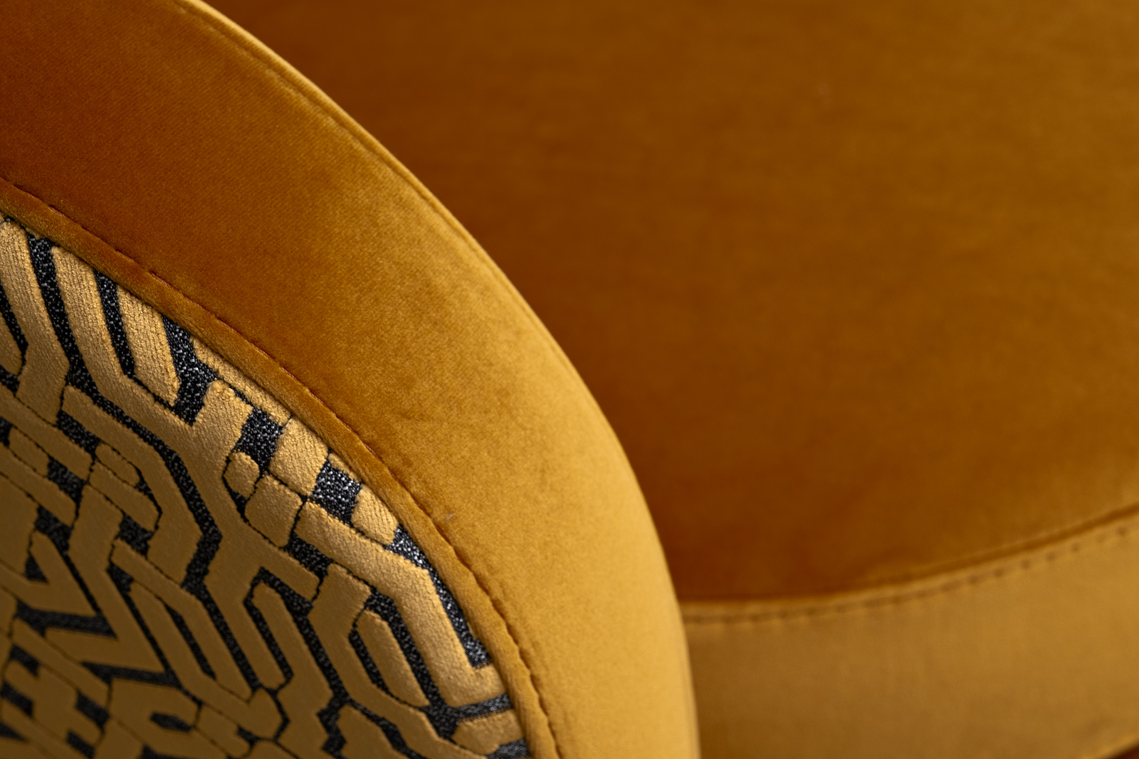 Кресло Napoli вращающееся велюровое с принтом Garda Decor Napoli-Pad31+ Lattice ORANG