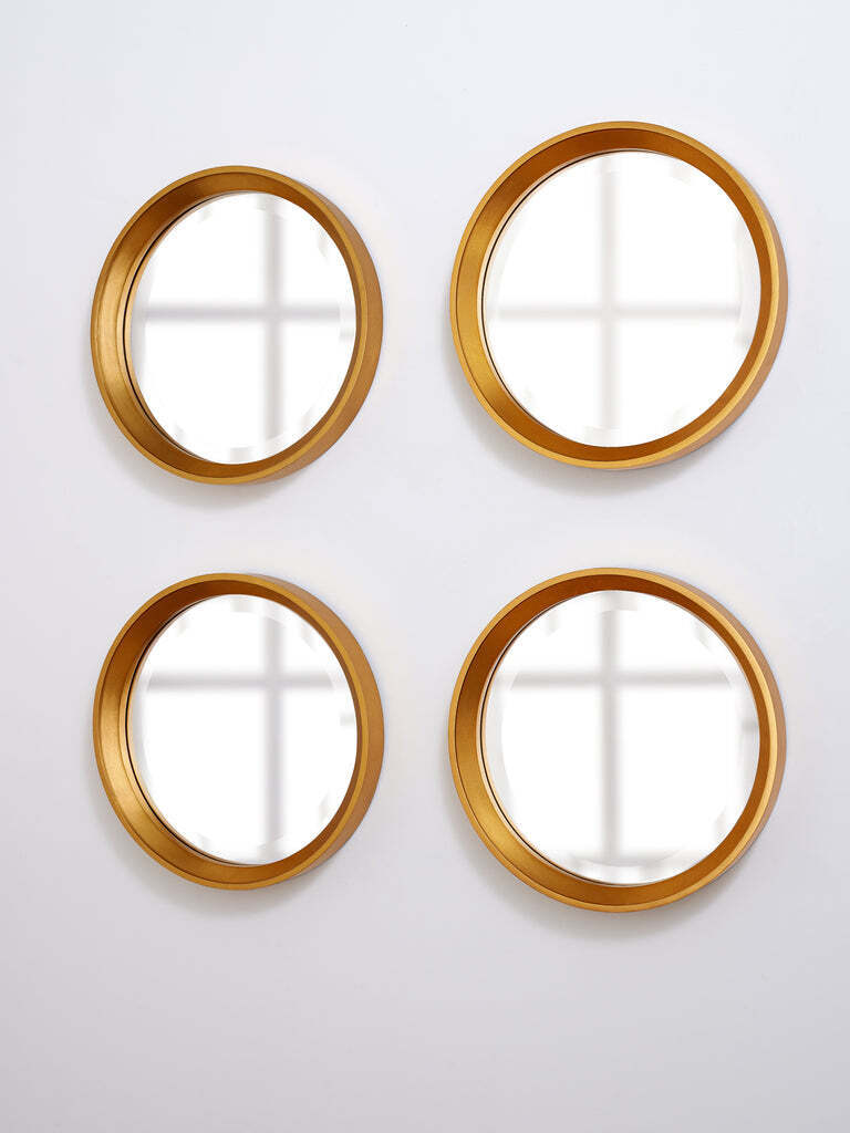 Круглое зеркало в золотое раме Арадео Louvre Home LHVM888G