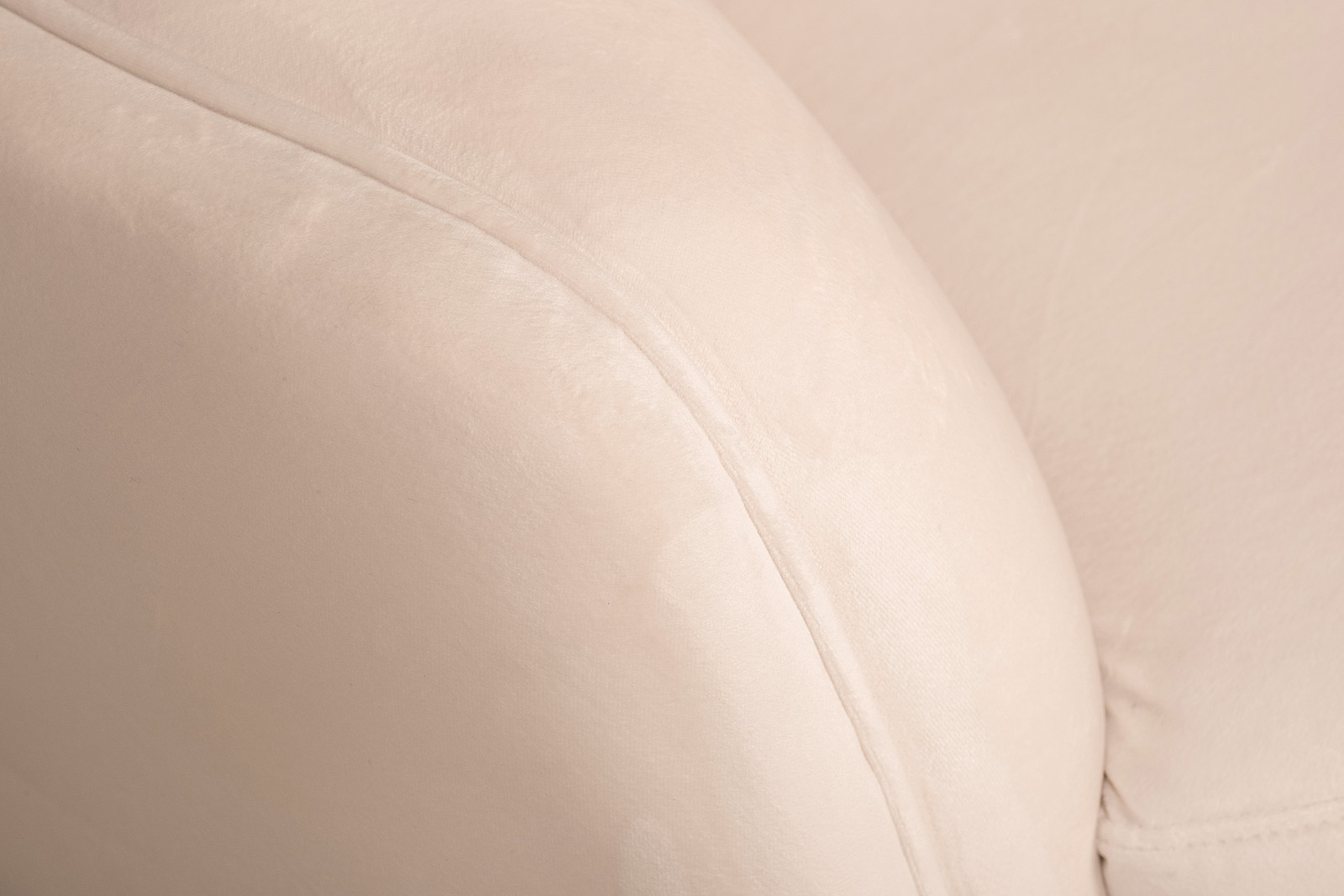 Диван двухместный велюровый бежевый Garda Decor 102AN-33822