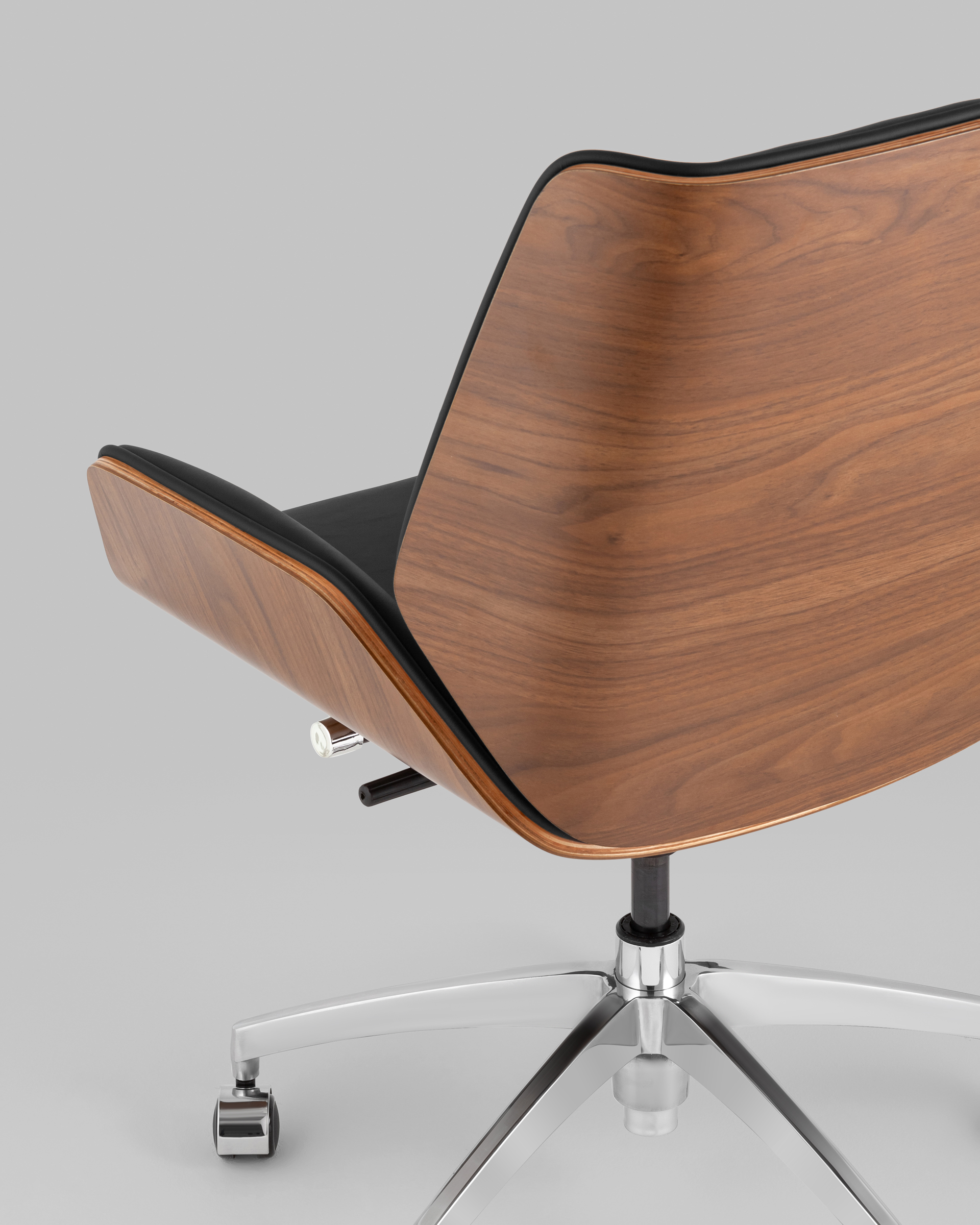 Кресло офисное TopChairs Crown SN черный Stool Group