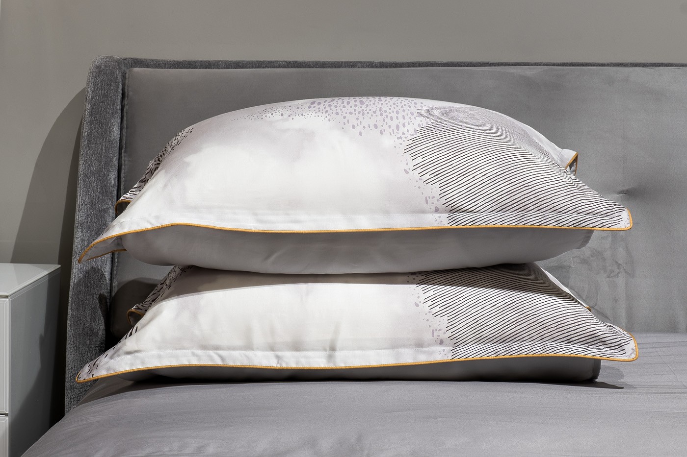 Комплект из 2х наволочек Нувола 70х70см серый с принтом Garda Decor 144HF-10309