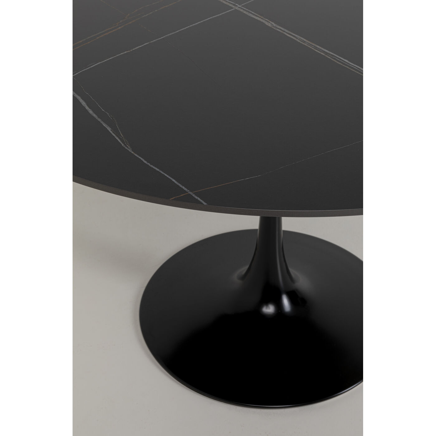 Стол Invitation Set Ceramic Black Black Ø120cm KARE 70496