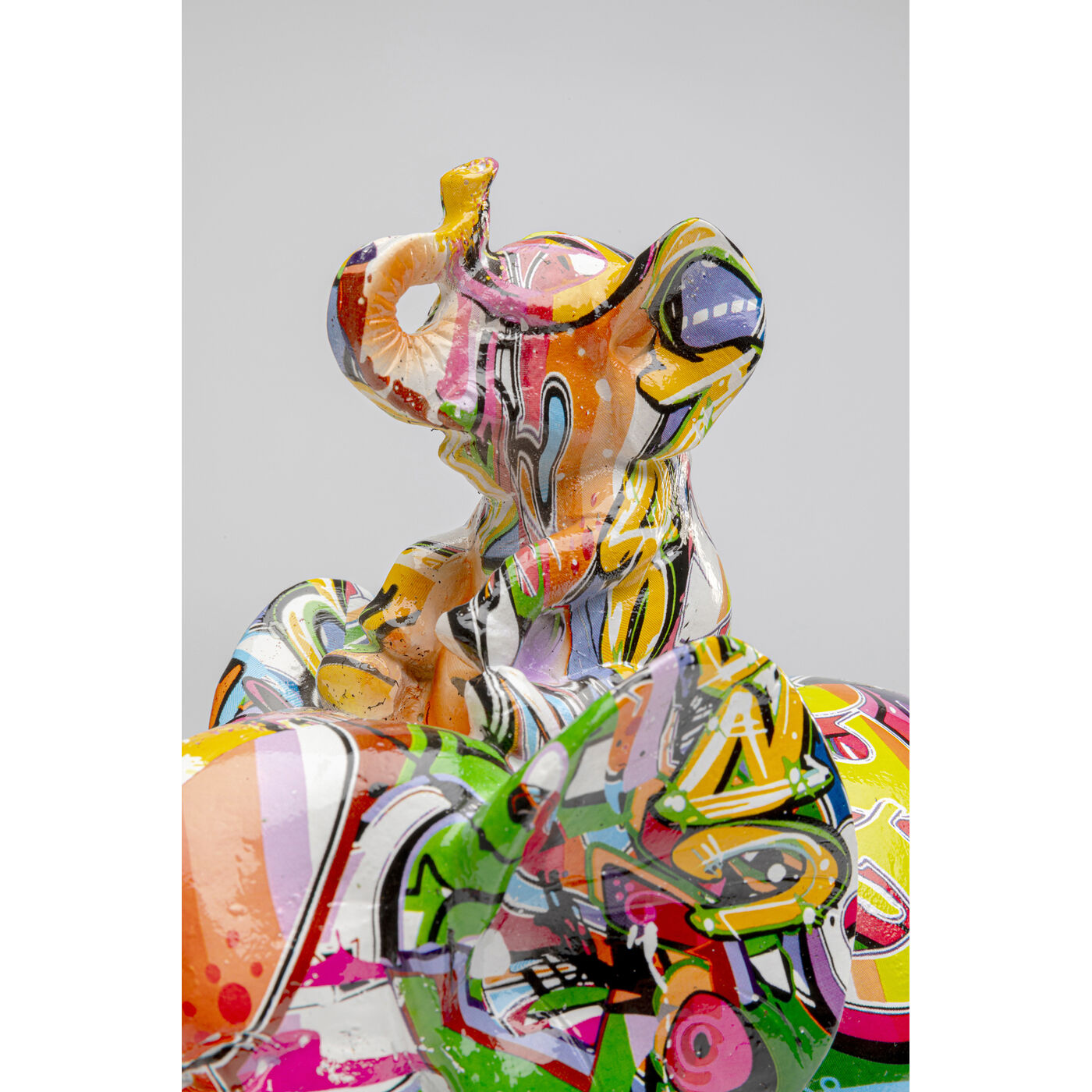 Фигура декоративная Elefant Dumbo Uno Graffiti KARE 57253