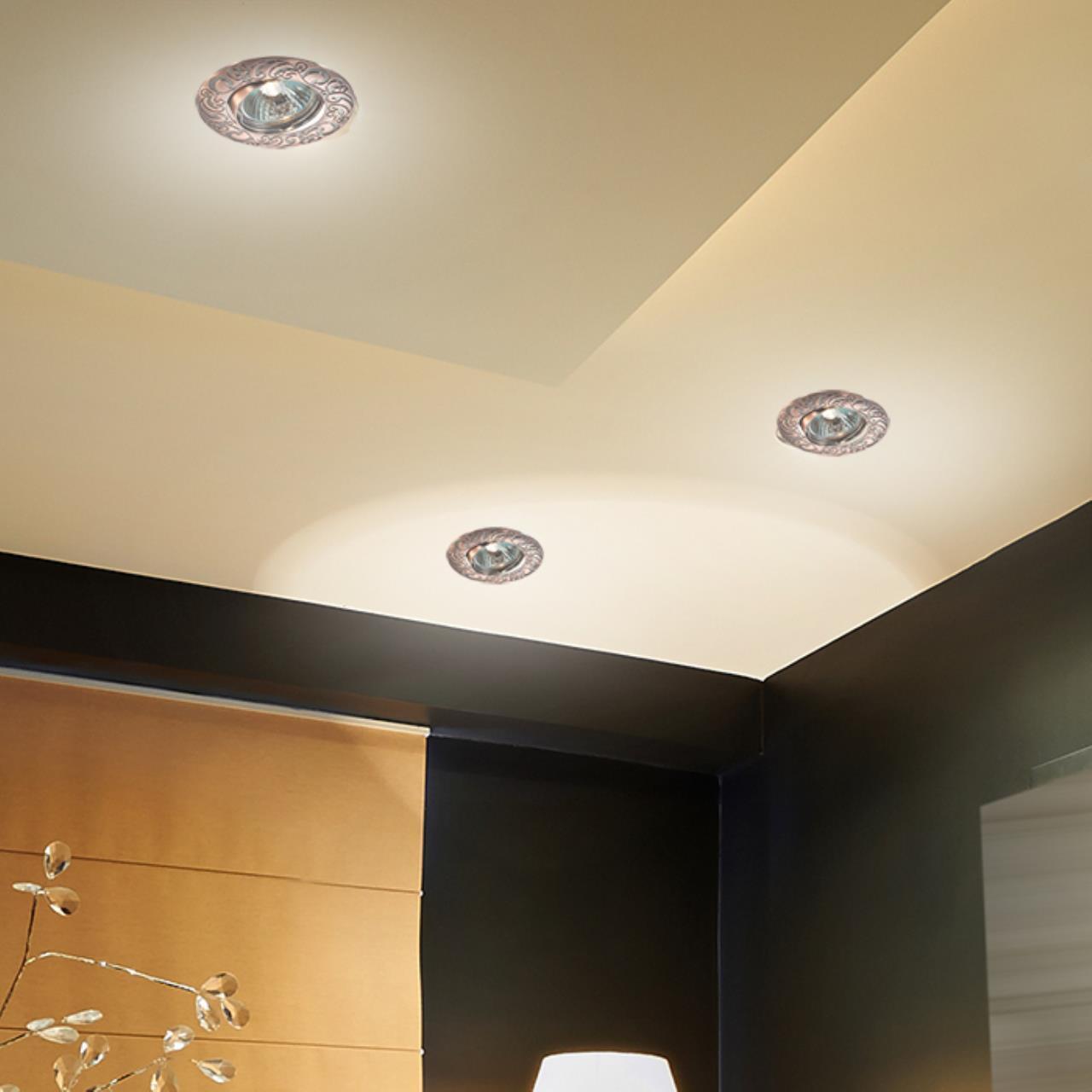 Стандартный встраиваемый поворотный светильник Novotech 369641