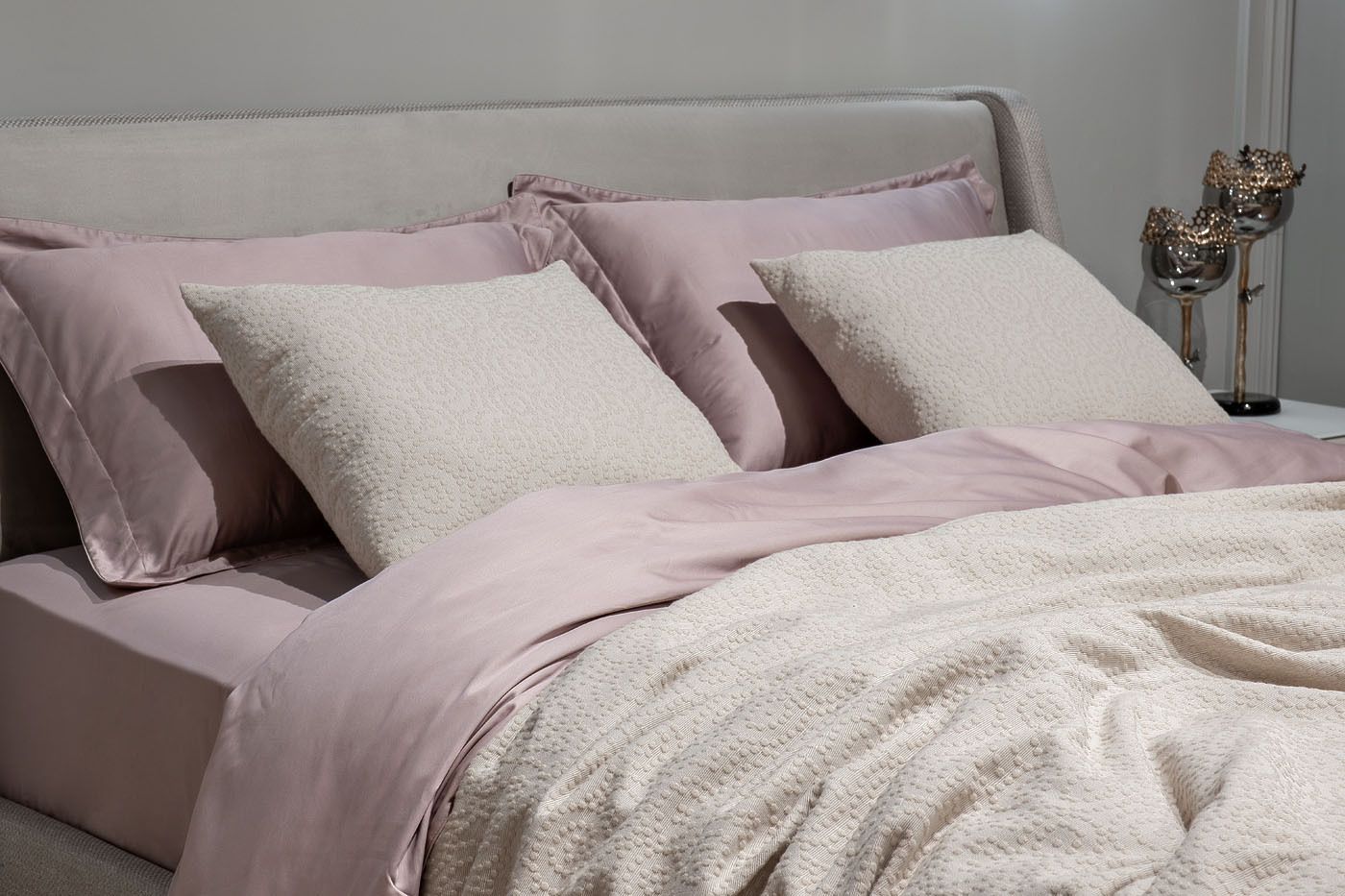 Наволочка декоративная "Иллюзия" 50х50см бежевая Garda Decor 16AMR-IL5050-NAV BEG