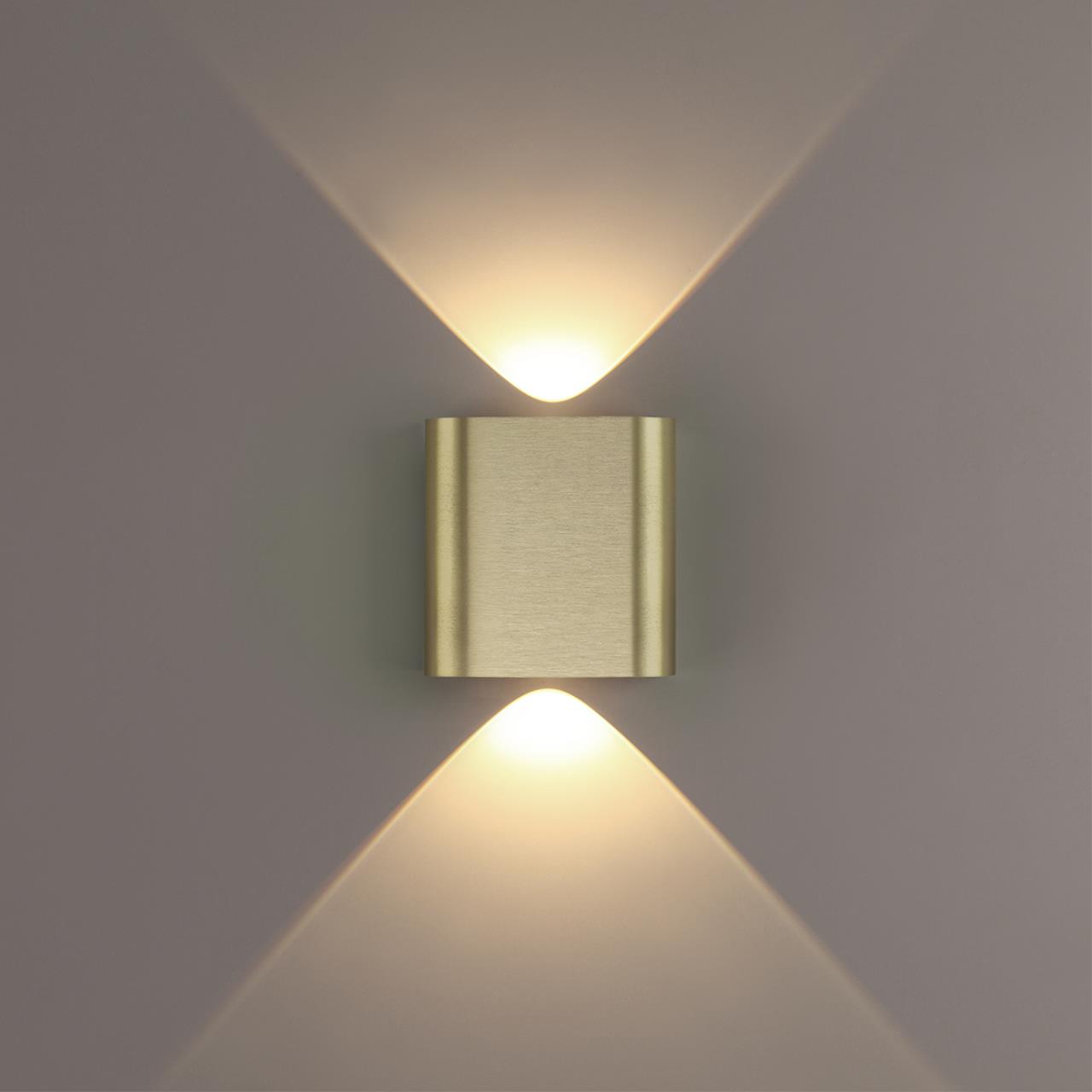 Настенный светильник Odeon Light 7107/2WL