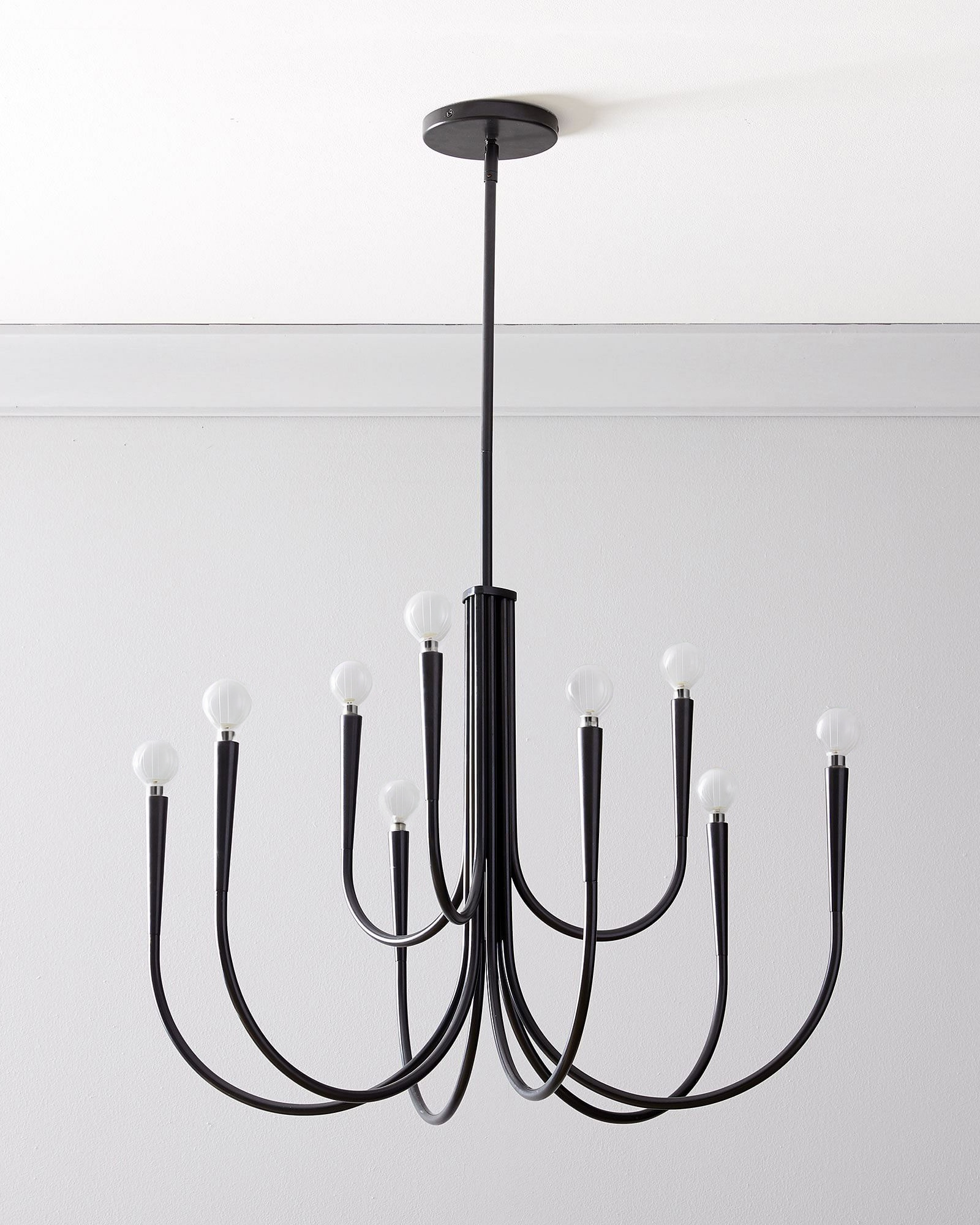 Чёрная люстра Свуп Louvre Home LHLCH240124XNP