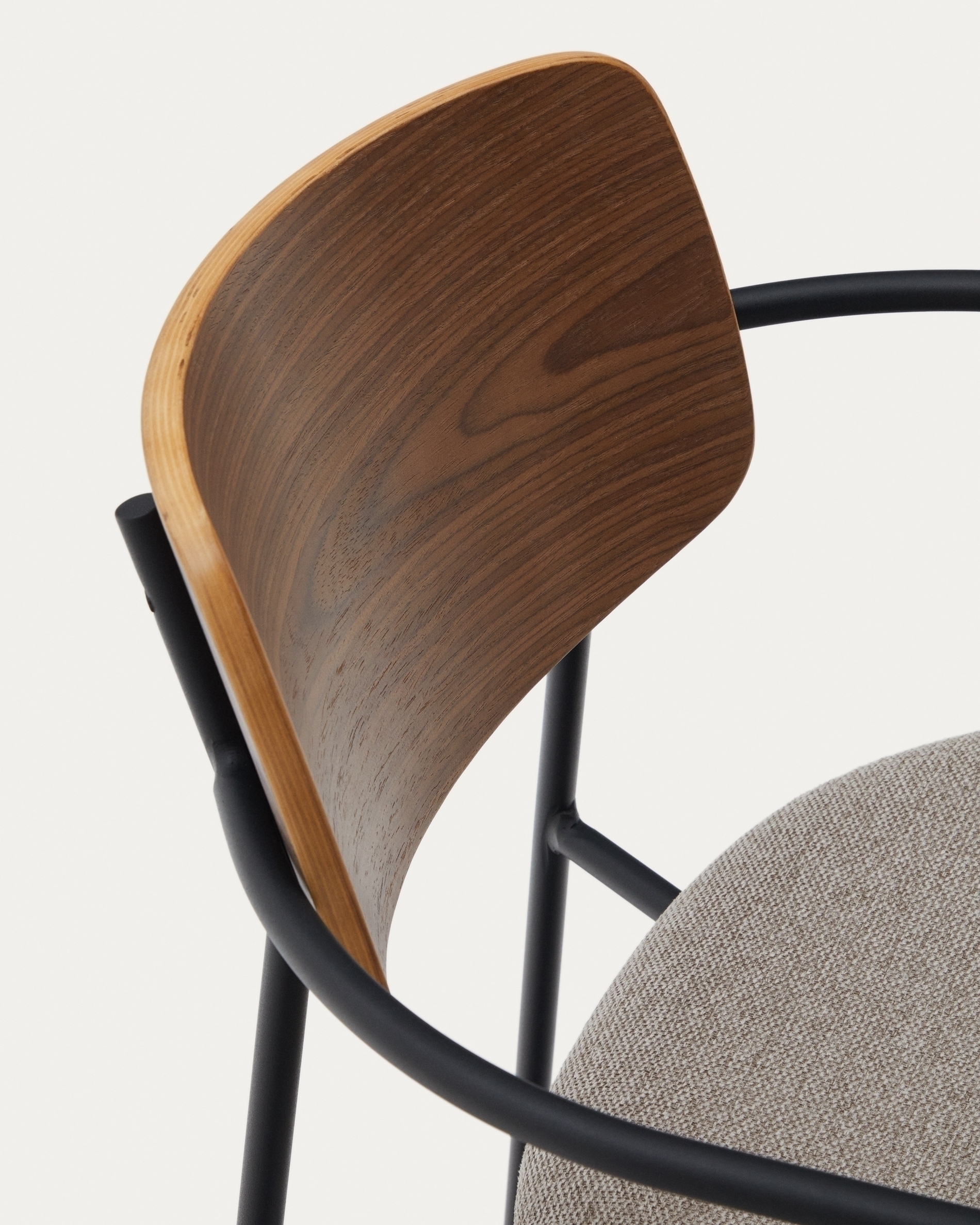 Стул Maureen со шпоном ореха и металлом в черной отделке La Forma (ex Julia Grup)