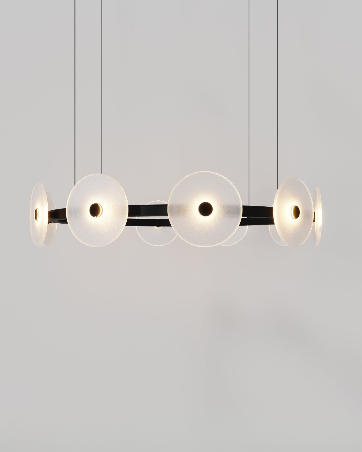 Черная круглая люстра Милфорд Louvre Home LCH460325XNP