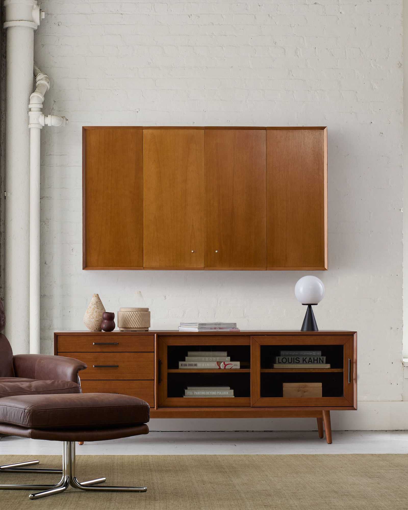 Чёрная настольная лампа Ардсли Louvre Home LTL884886MGI