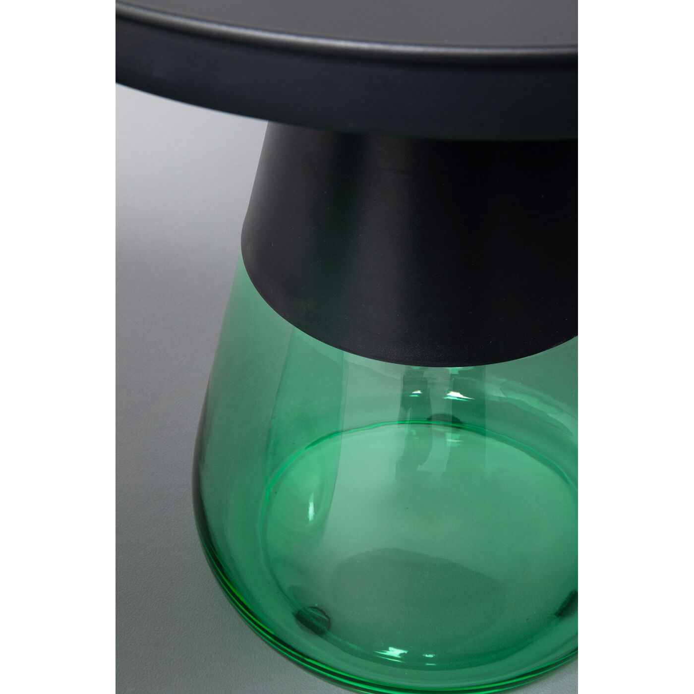 Стол приставной Bottiglia Green Ø 60 см KARE 87472