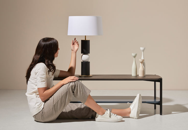 Настольная лампа Alda золотой металл/черное дерево/белый мрамор + белый абажур 801011/35 Aromas del Campo