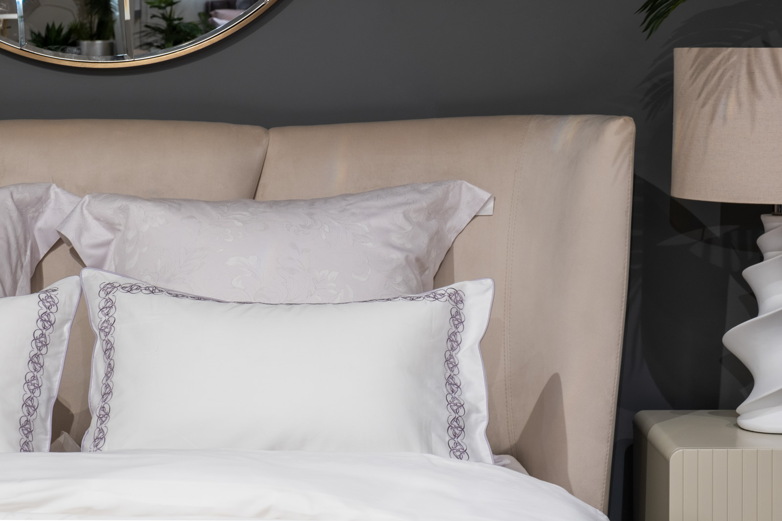 Комплект из 2х наволочек "Фиори" 50х70см сиренево-белый Garda Decor 130HB-00711